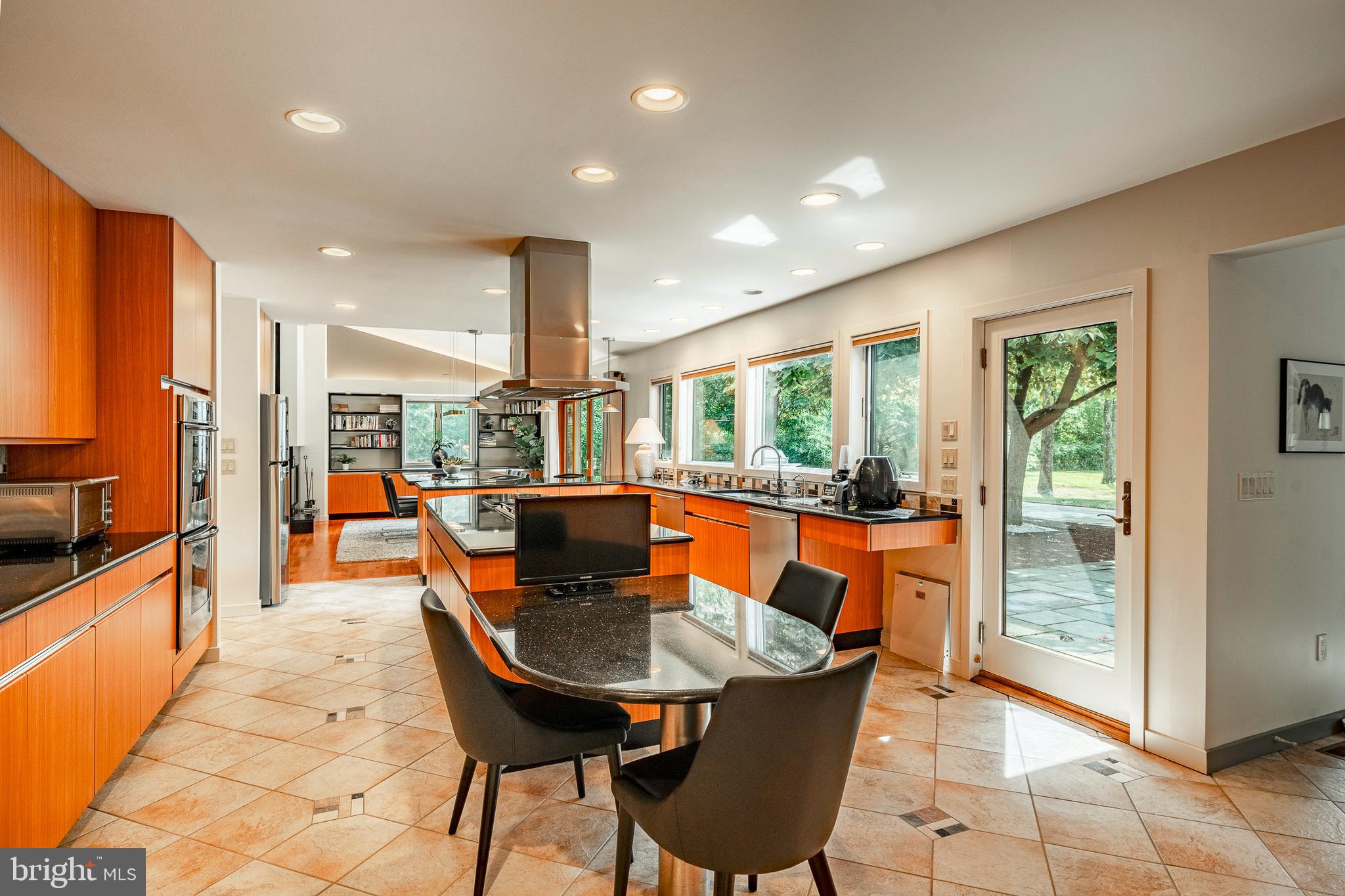 DOYLESTOWN - Residential