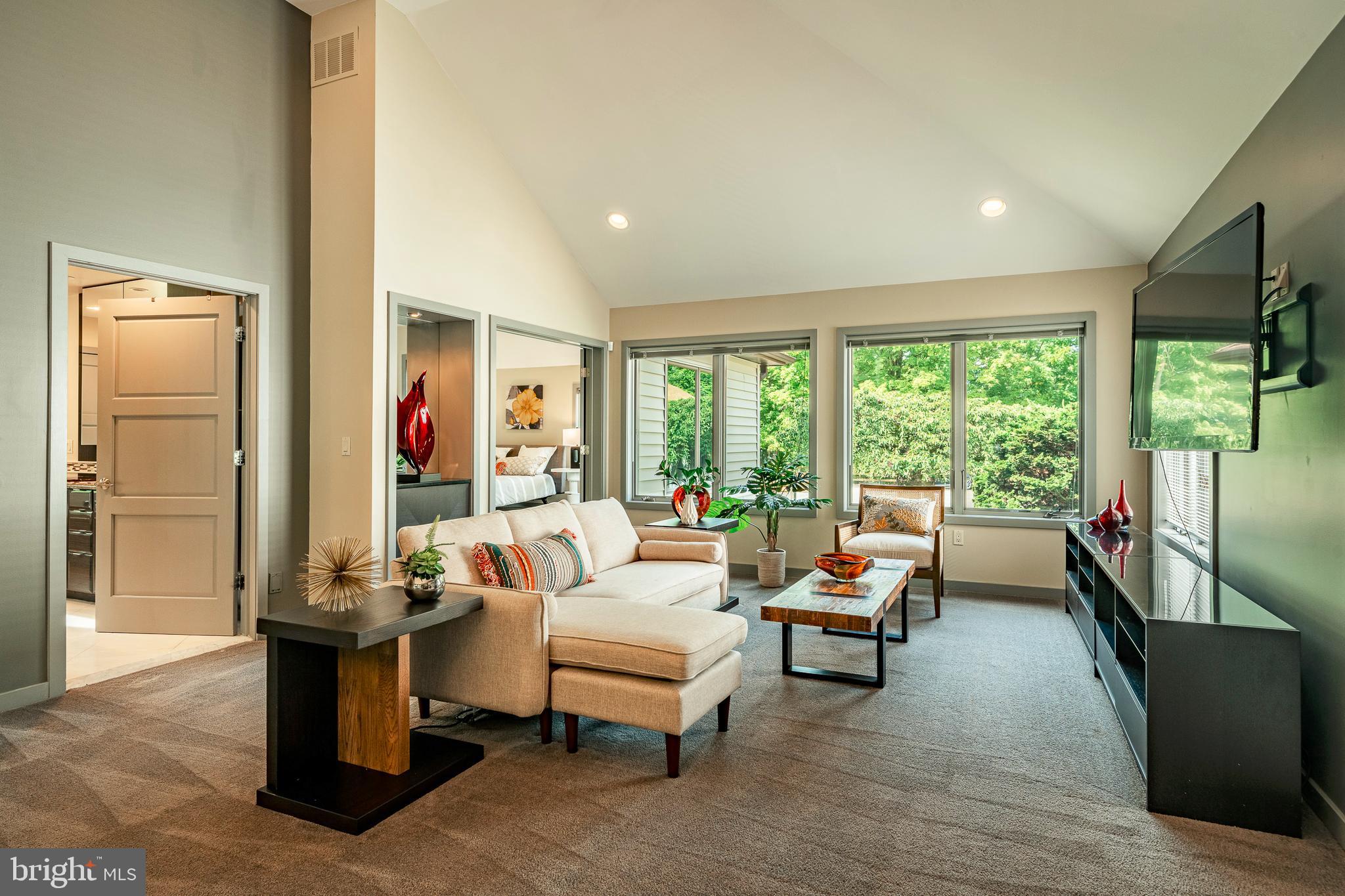DOYLESTOWN - Residential