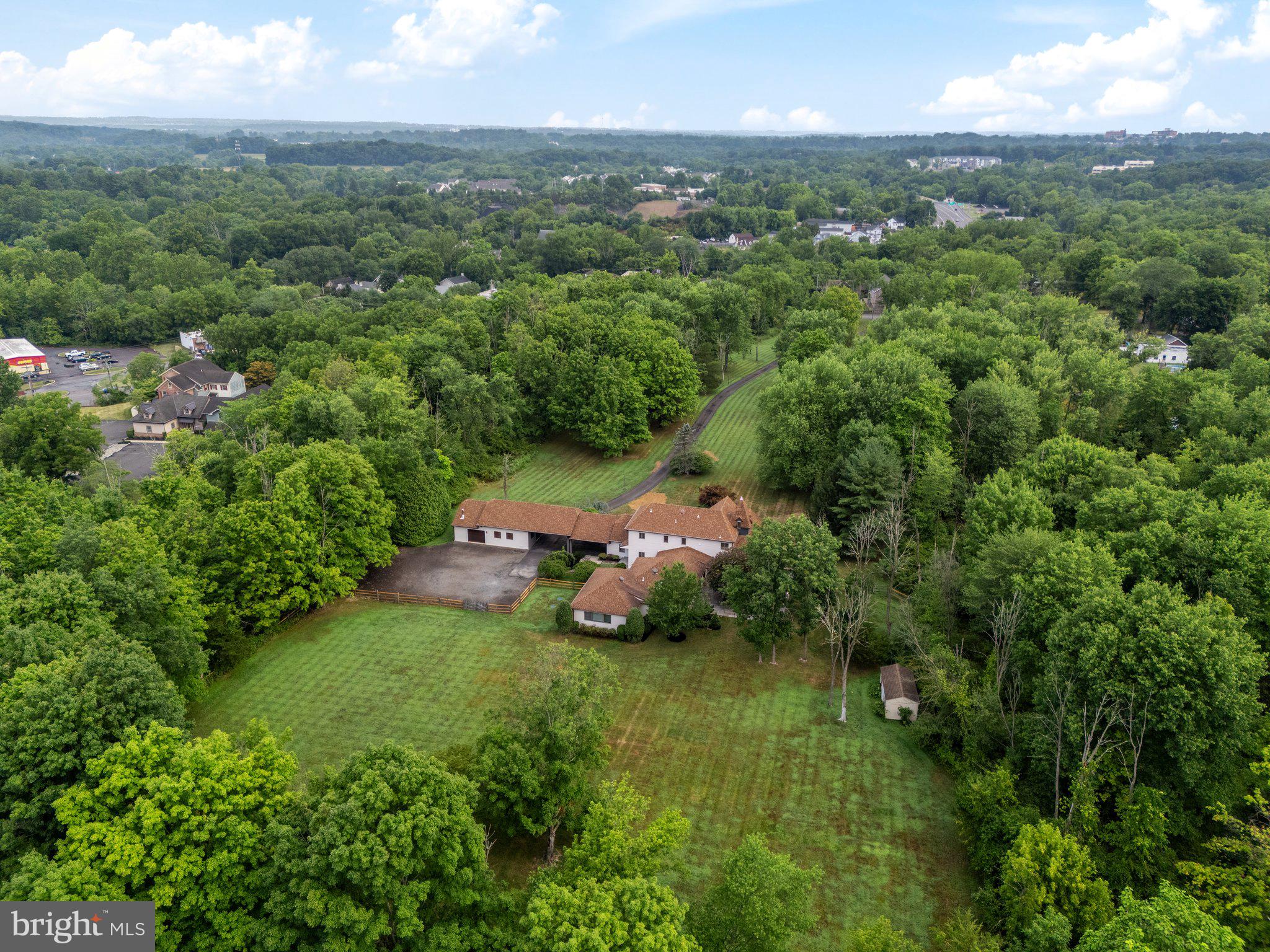 DOYLESTOWN - Residential