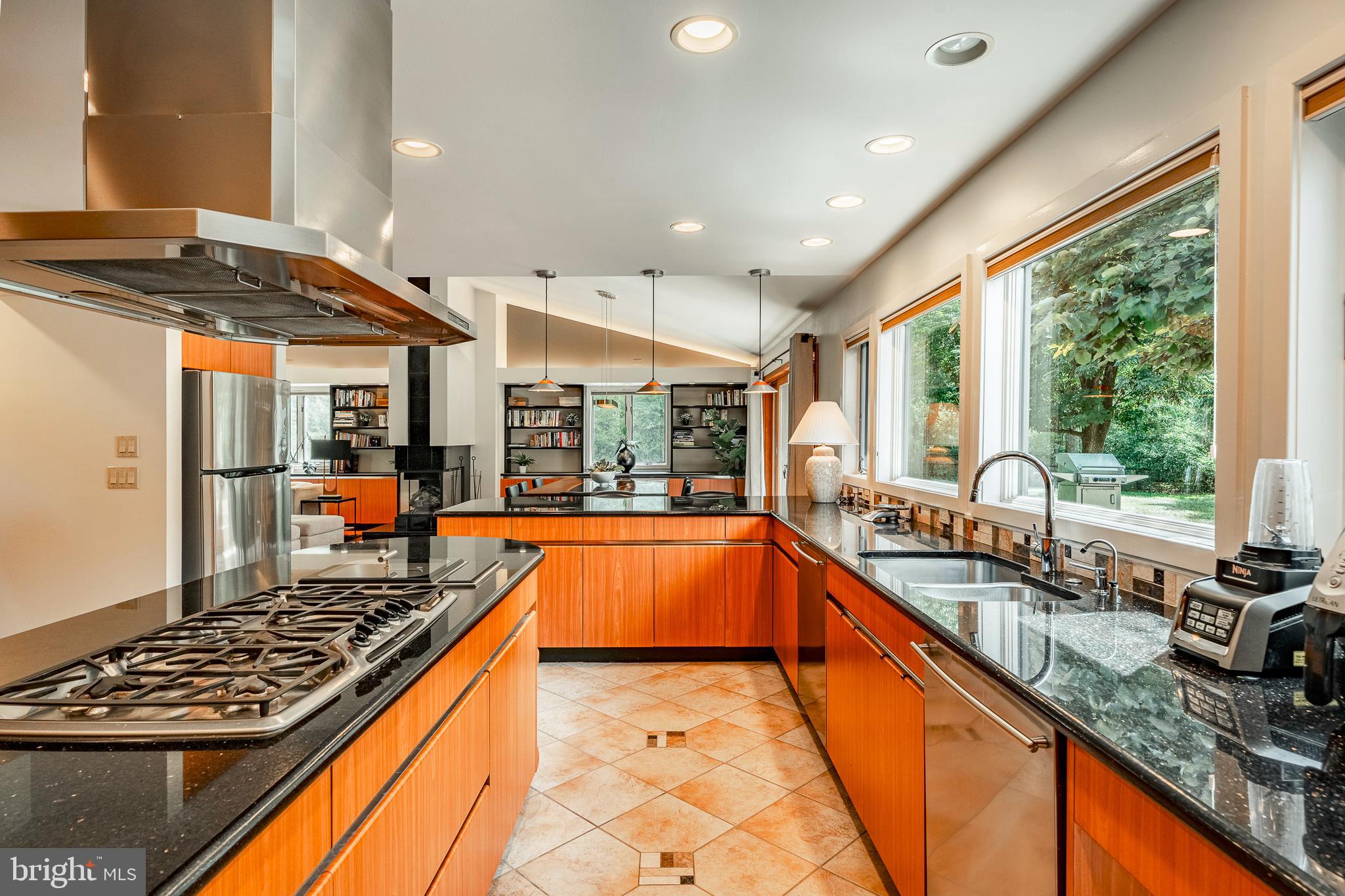 DOYLESTOWN - Residential