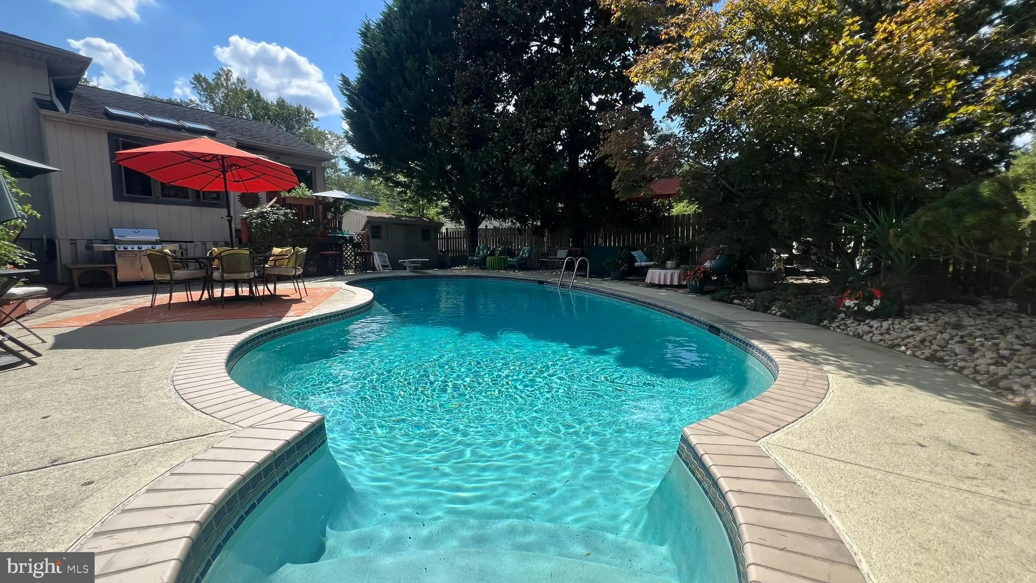 Stratford, New Jersey 08084, United States, 4 Bedrooms Bedrooms, ,2 BathroomsBathrooms,Residential,Active,201040