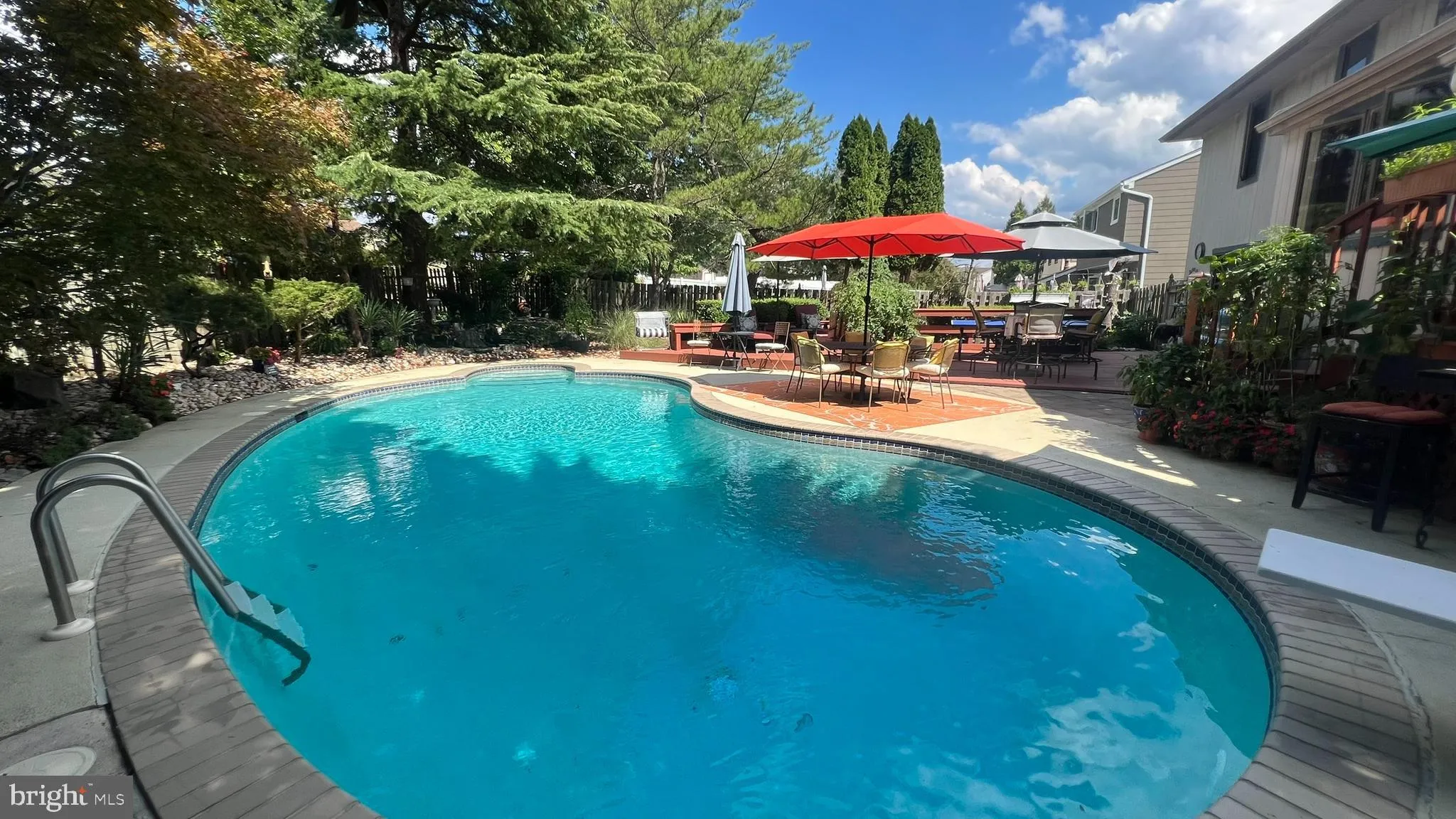 Stratford, New Jersey 08084, United States, 4 Bedrooms Bedrooms, ,2 BathroomsBathrooms,Residential,Active,201040