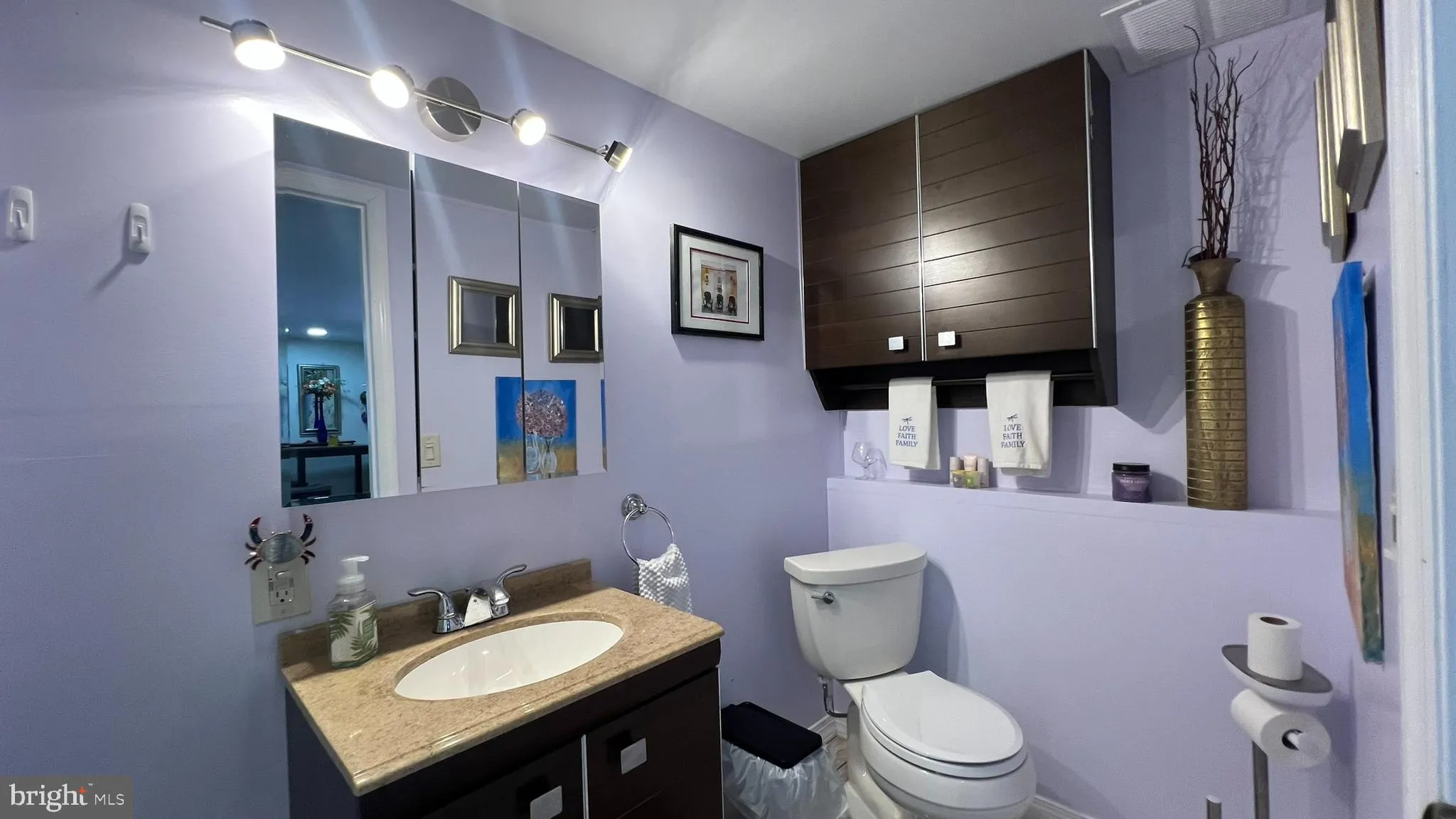 Stratford, New Jersey 08084, United States, 4 Bedrooms Bedrooms, ,2 BathroomsBathrooms,Residential,Active,201040