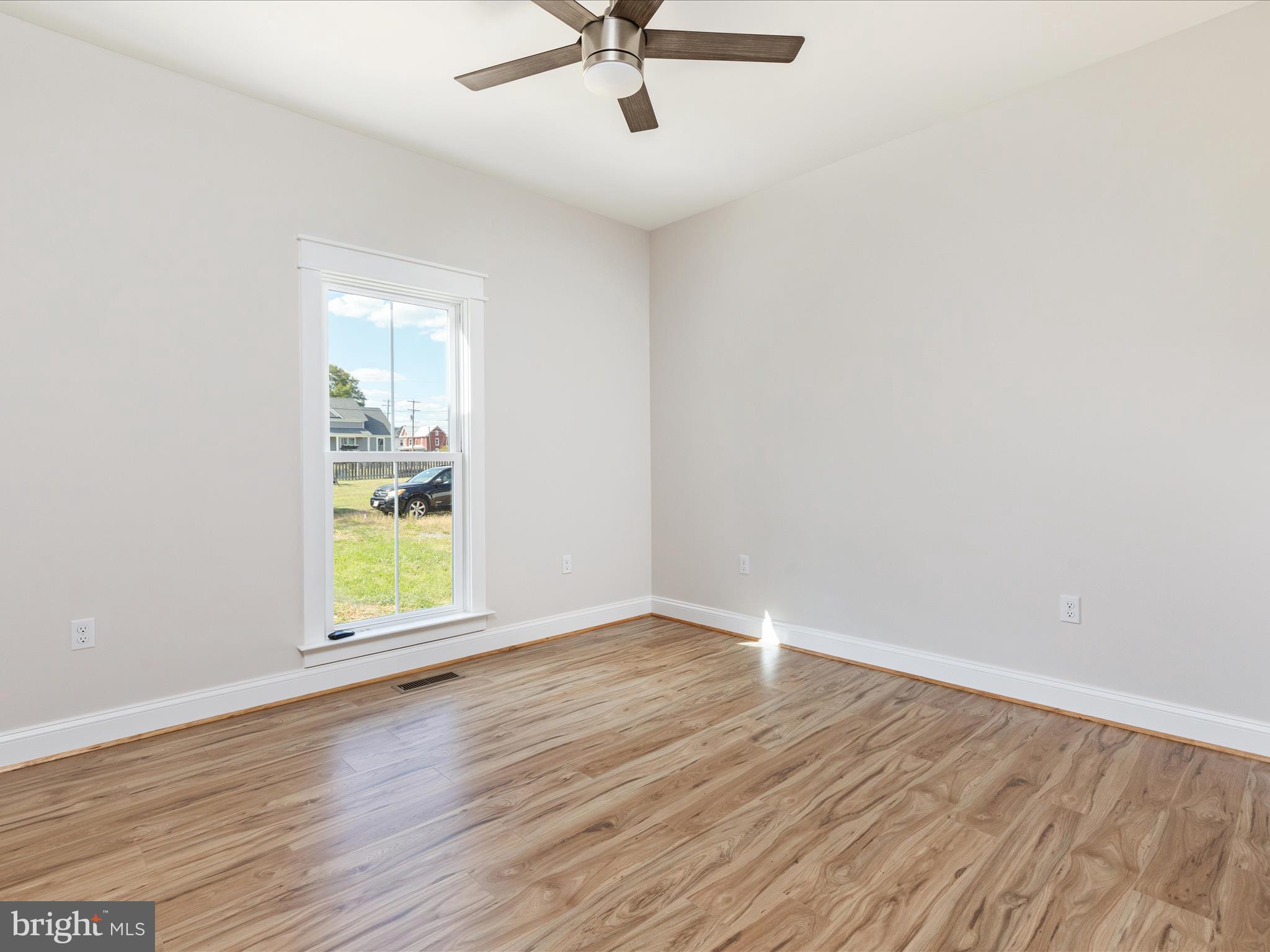 DAVIS STRASBURG - Residential