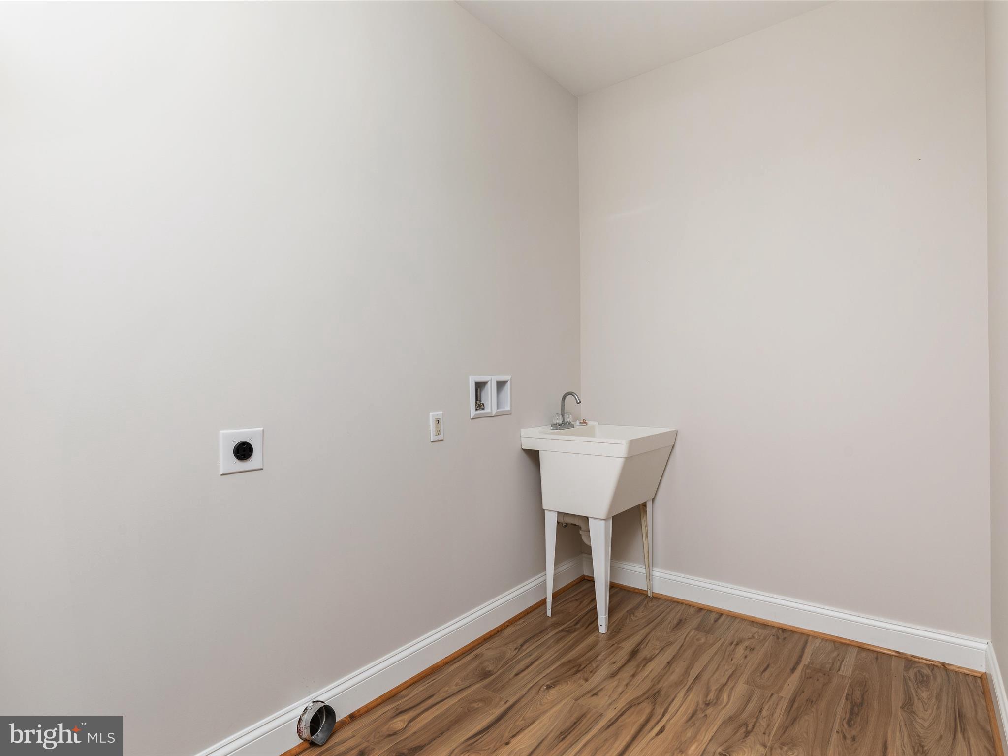 DAVIS STRASBURG - Residential