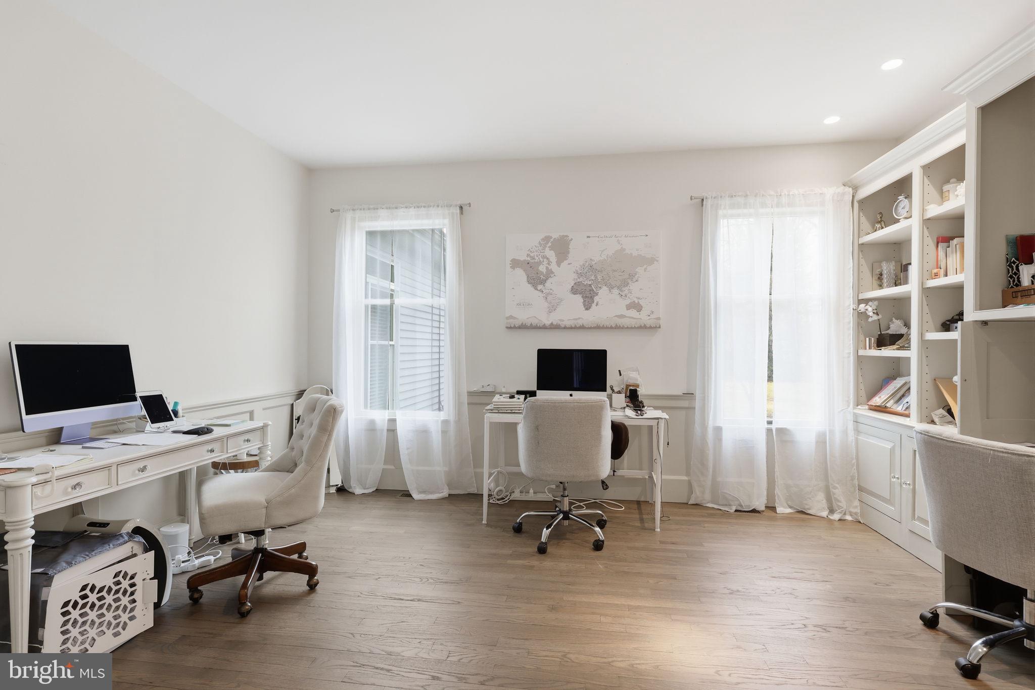 OAKLEIGH FARM - Residential