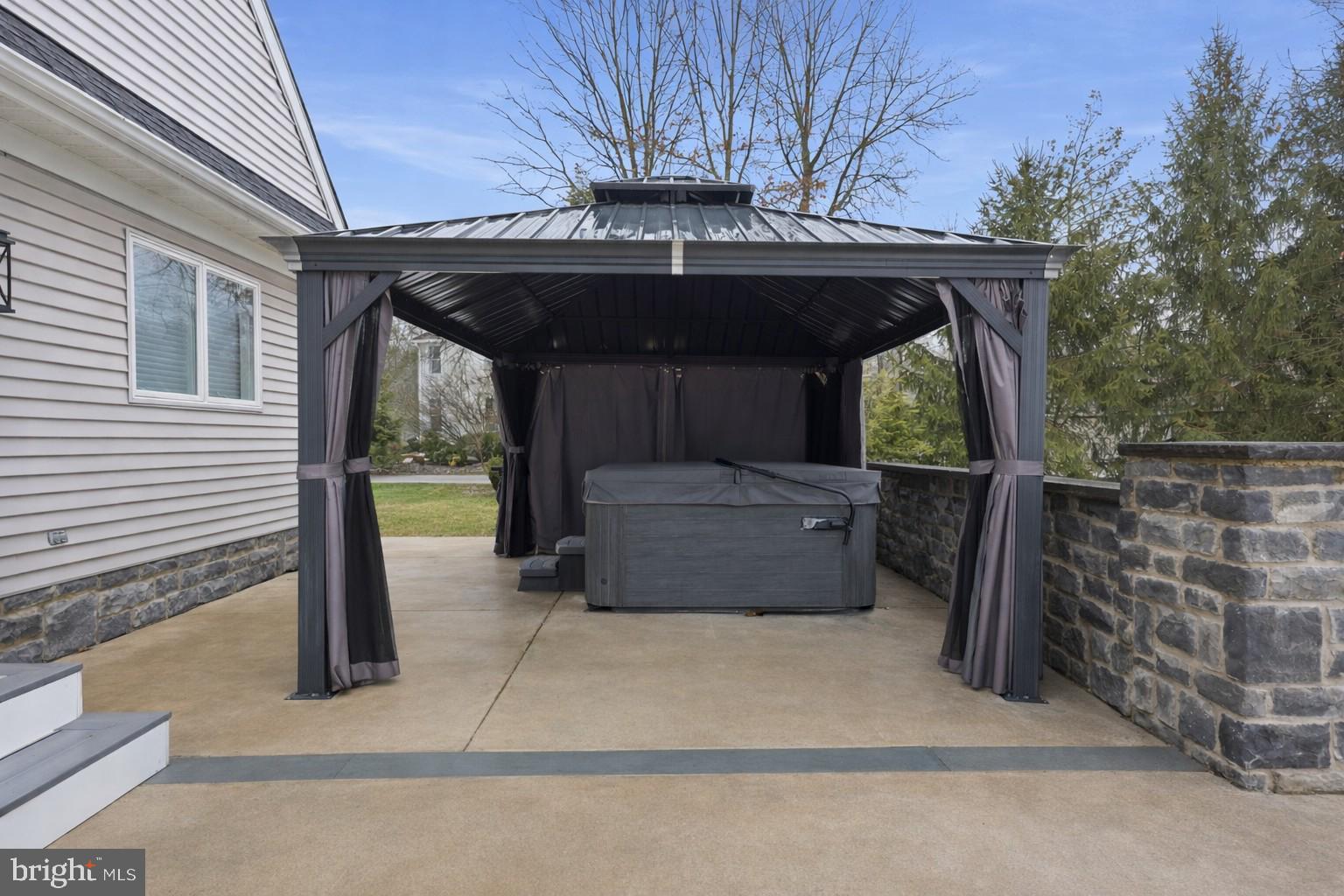 OAKLEIGH FARM - Residential