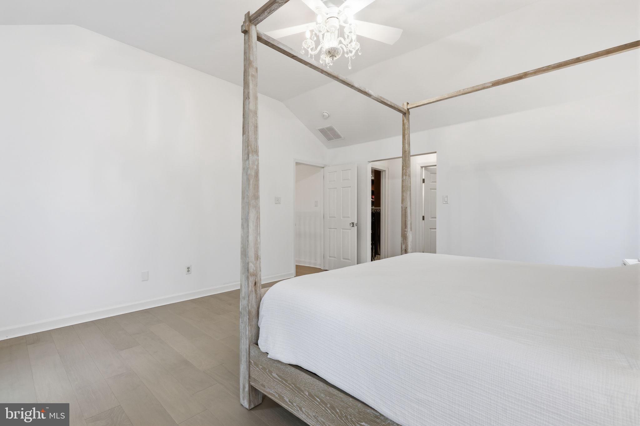 OAKLEIGH FARM - Residential