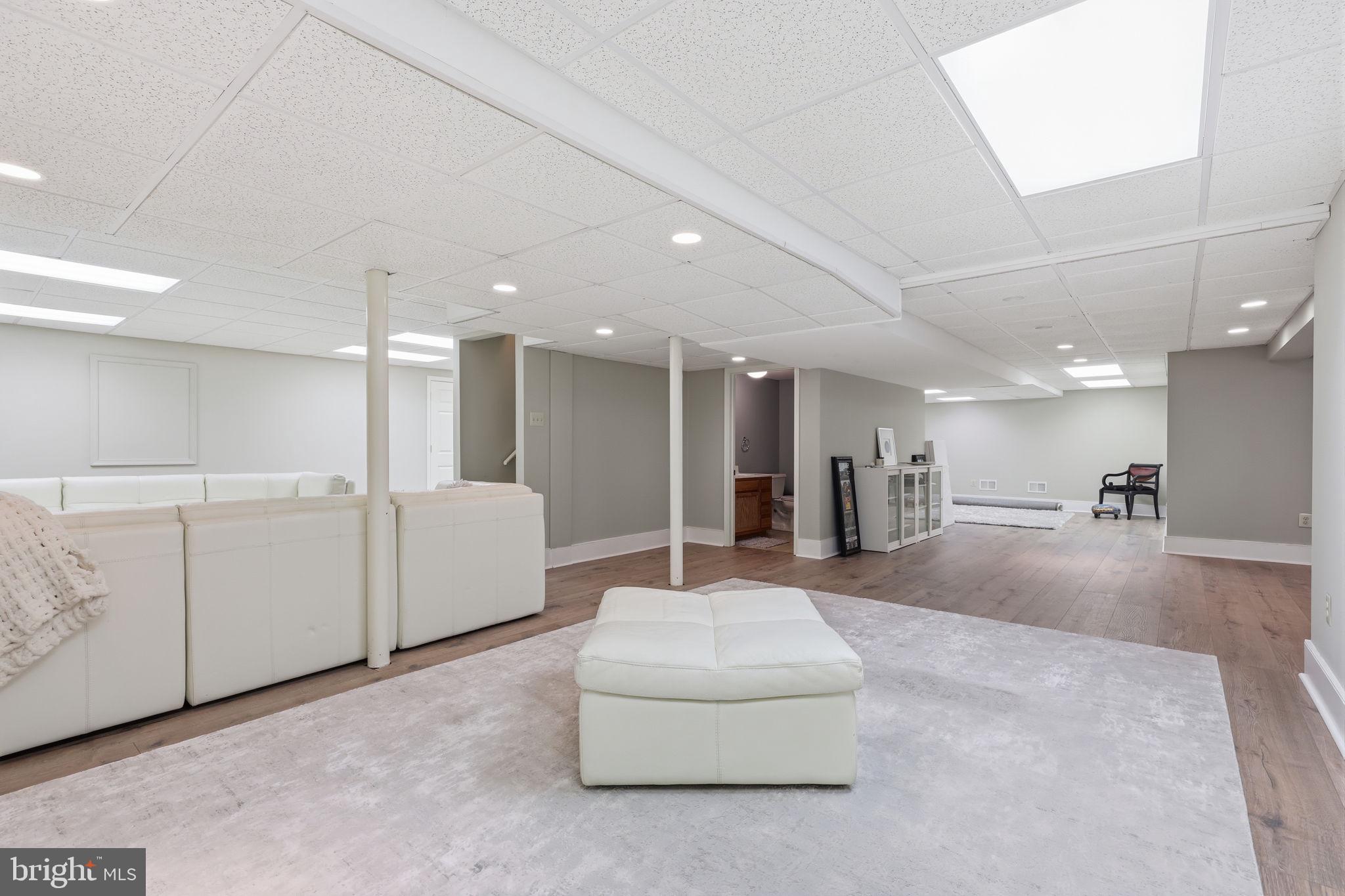 OAKLEIGH FARM - Residential