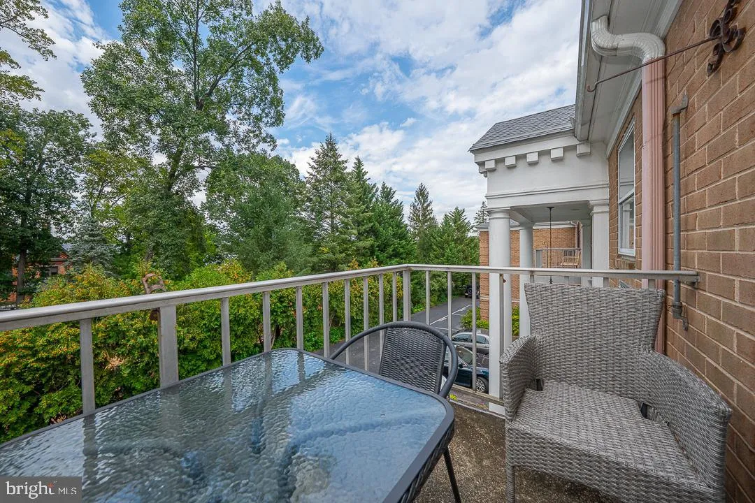 Bryn Mawr, Pennsylvania 19010, United States, 2 Bedrooms Bedrooms, ,2 BathroomsBathrooms,Residential,Pending,200277