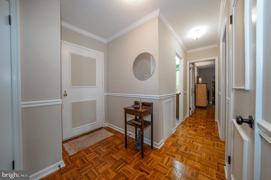 919 W MONTGOMERY AVENUE 2-5