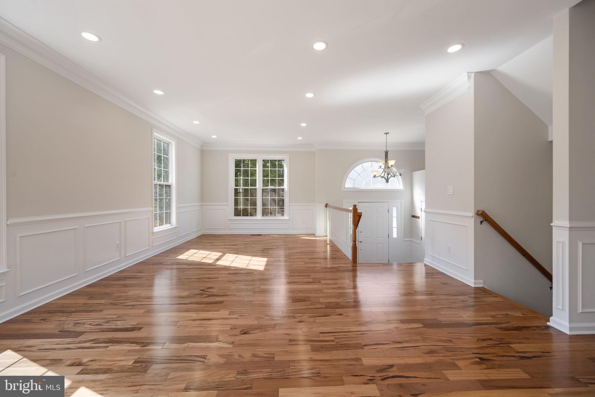 FARMWELL HUNT - Residential