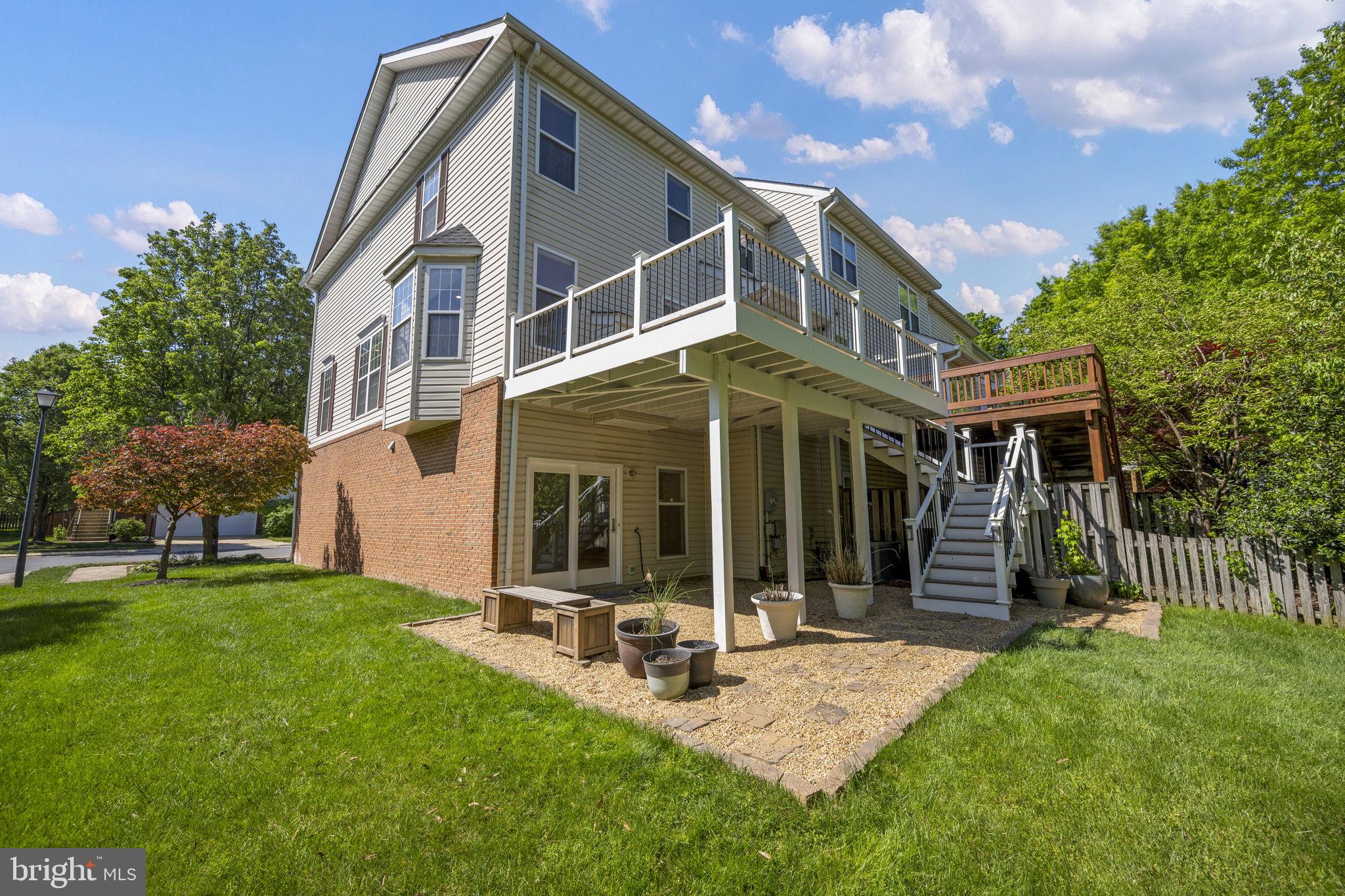 FARMWELL HUNT - Residential