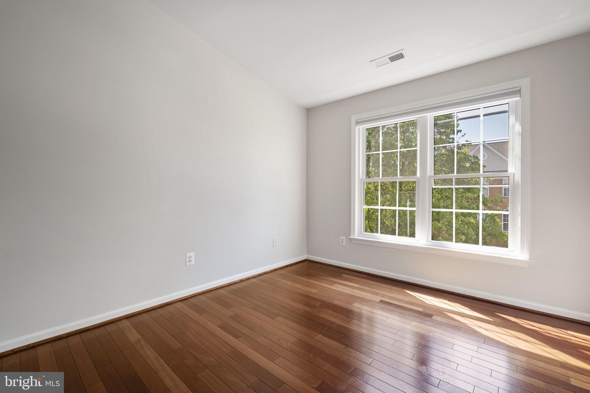 FARMWELL HUNT - Residential