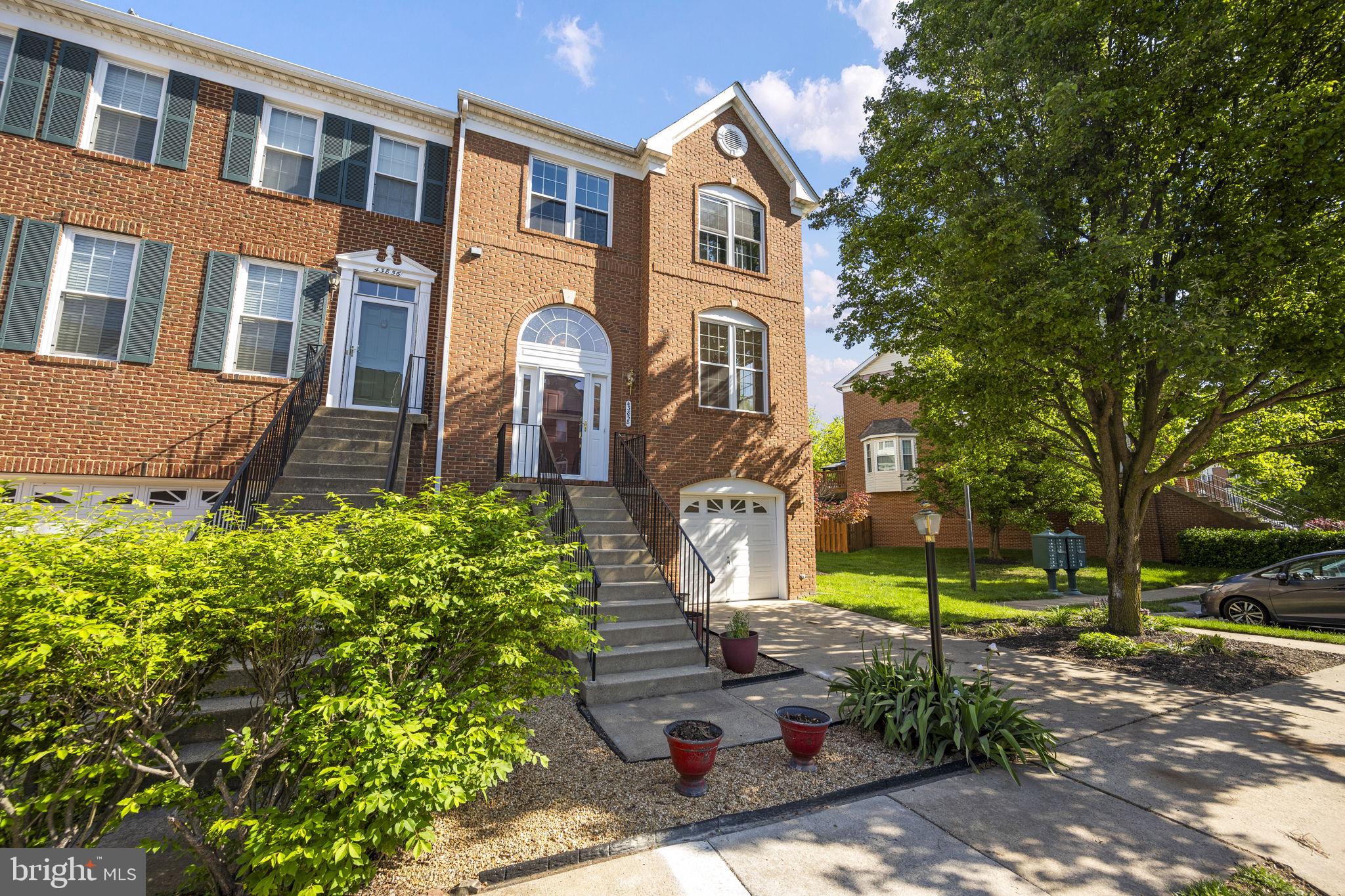 FARMWELL HUNT - Residential