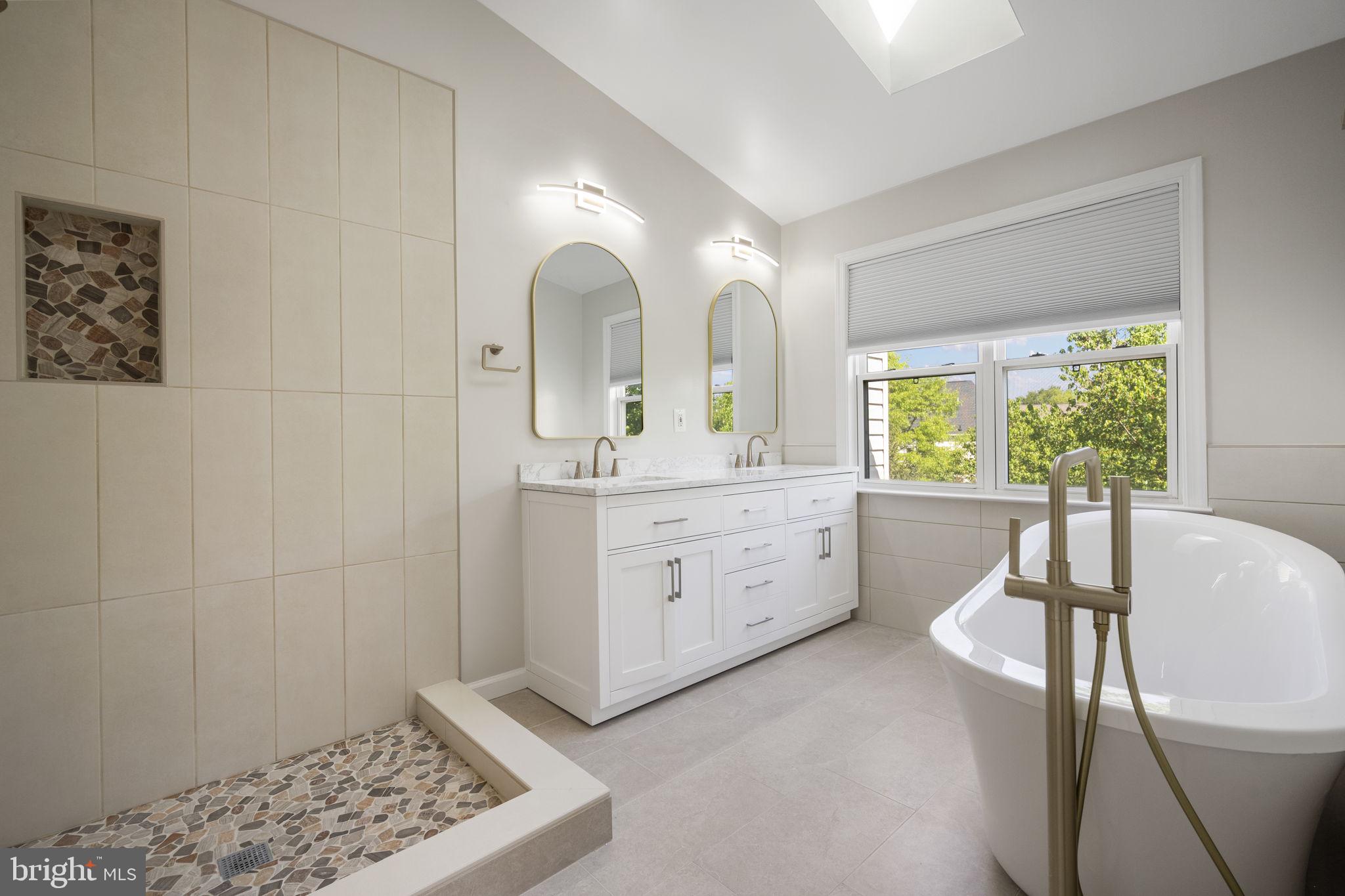 FARMWELL HUNT - Residential