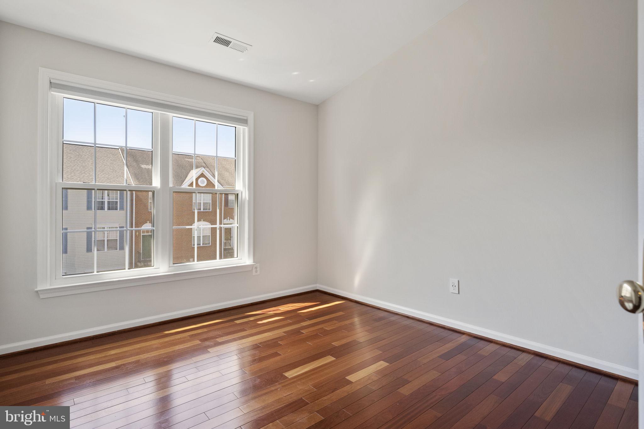 FARMWELL HUNT - Residential