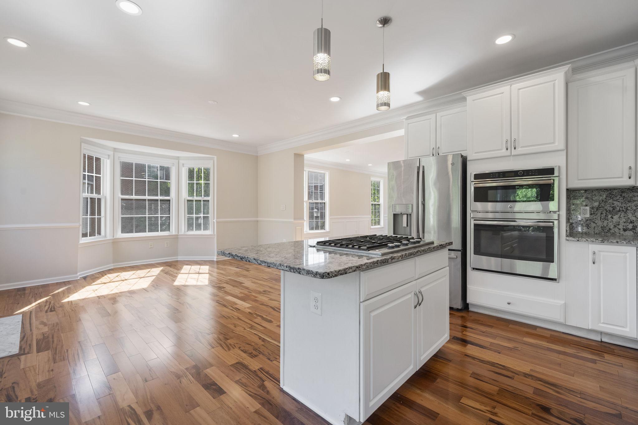 FARMWELL HUNT - Residential