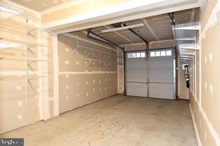 VILLAGES AT BROADLANDS CONDO - Residential Lease