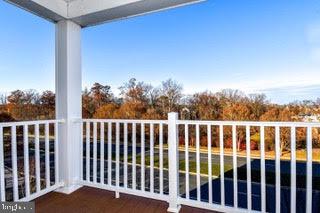 VILLAGES AT BROADLANDS CONDO - Residential Lease