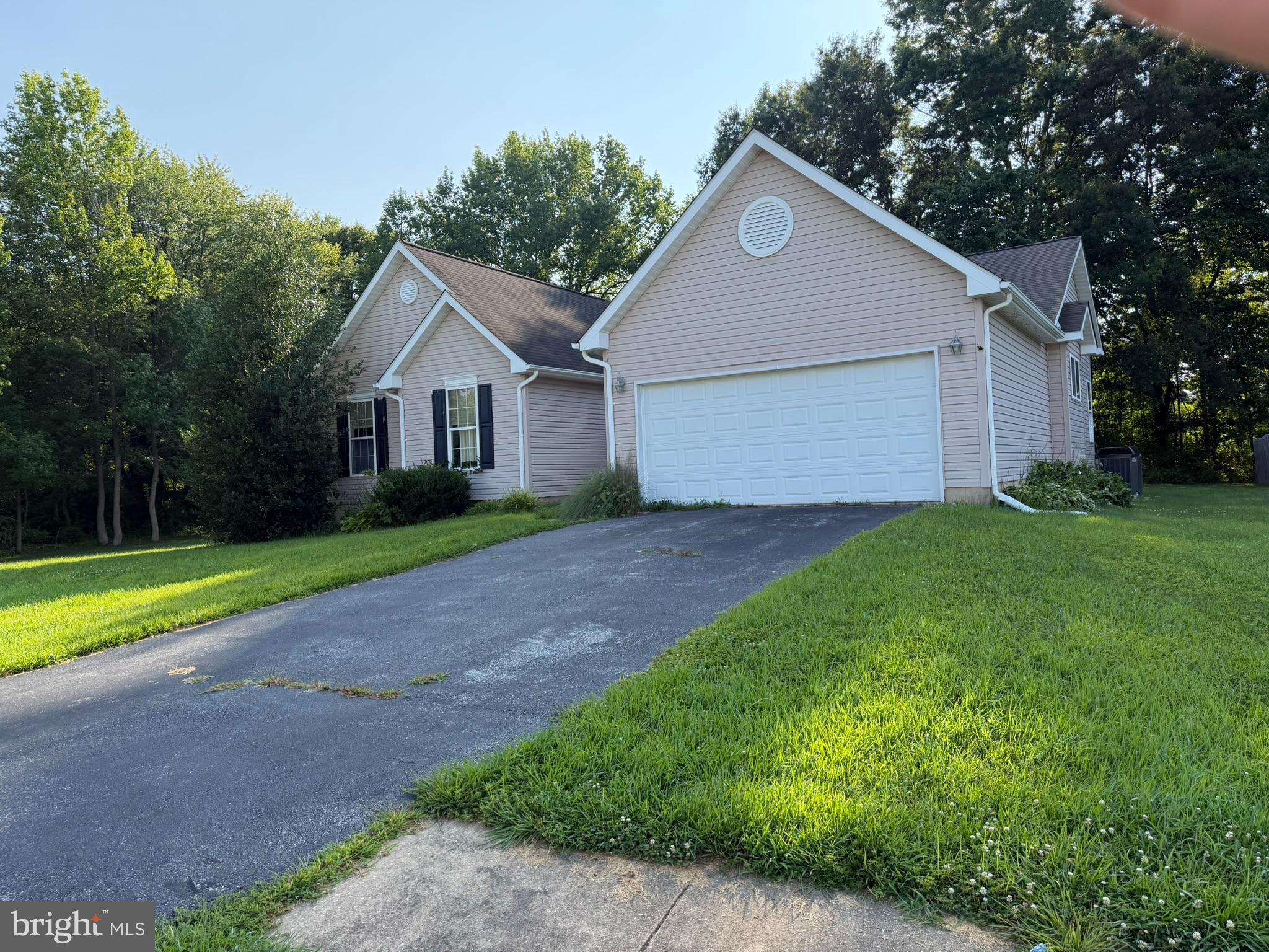 128 WILLAMETTE DRIVE
