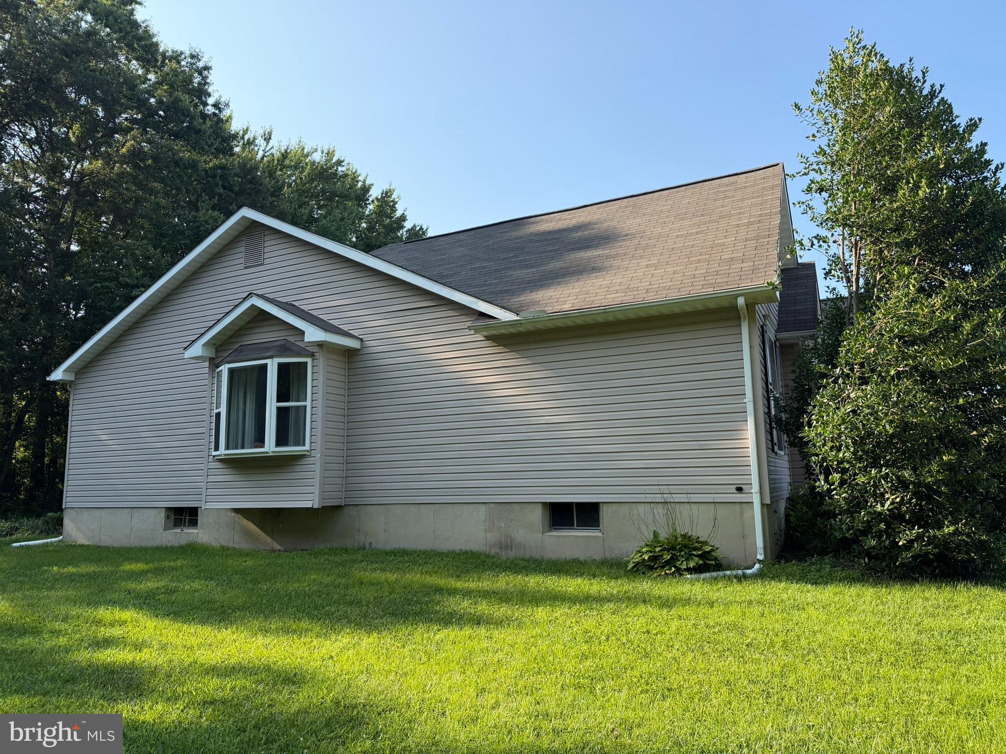 128 WILLAMETTE DRIVE