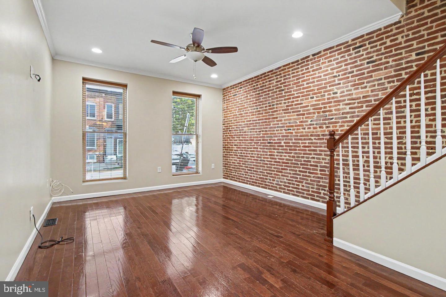 1 S EAST AVENUE