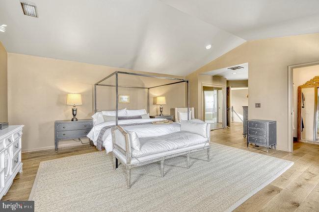 NEW TOWN MEADOWS - Residential