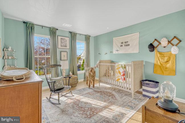 NEW TOWN MEADOWS - Residential