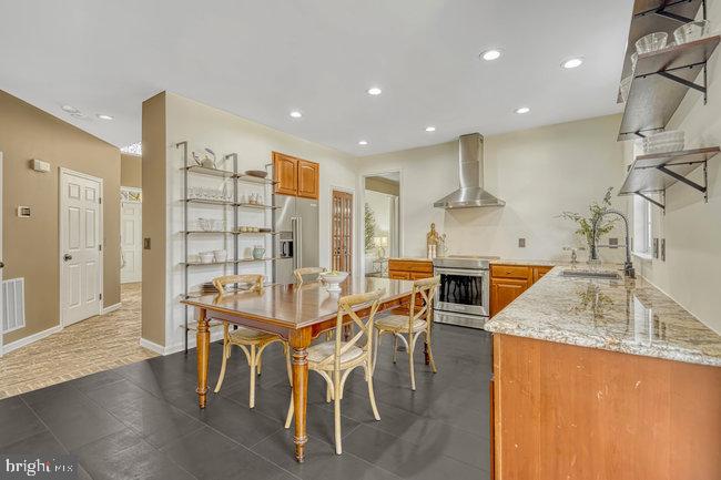 NEW TOWN MEADOWS - Residential