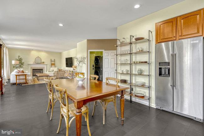 NEW TOWN MEADOWS - Residential