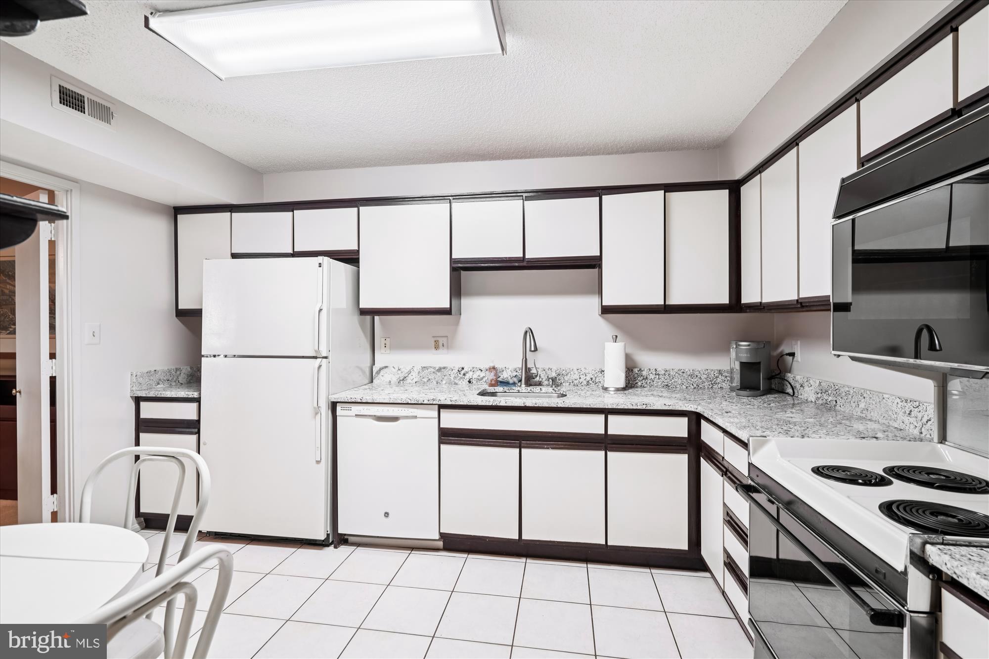 FAIRWAYS NORTH - Residential