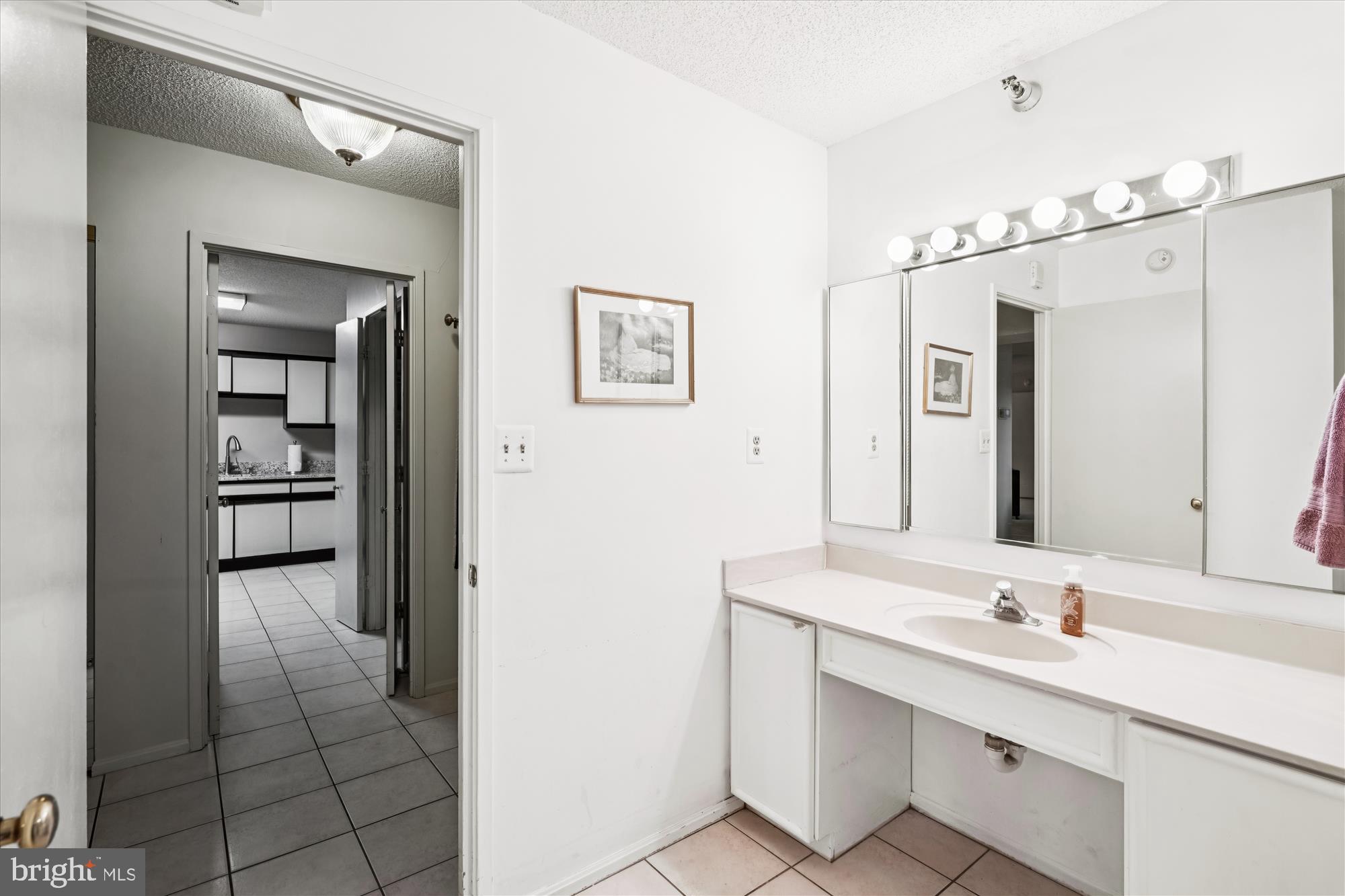 FAIRWAYS NORTH - Residential