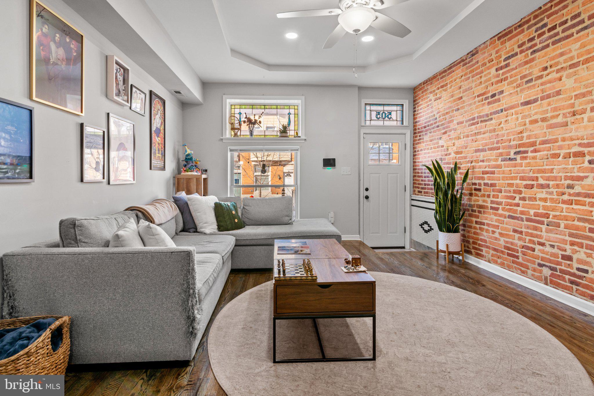 GREEKTOWN - Residential