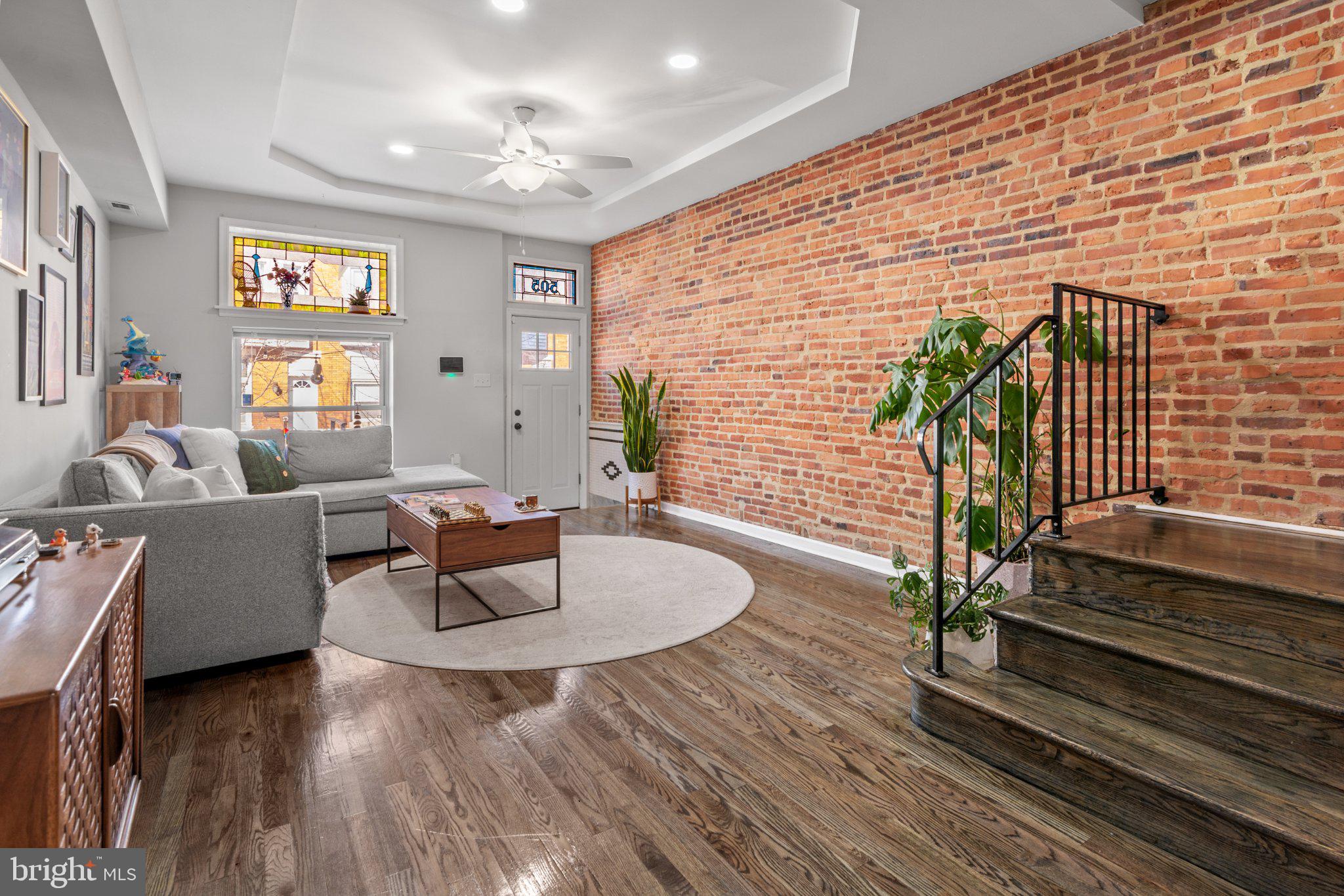 GREEKTOWN - Residential