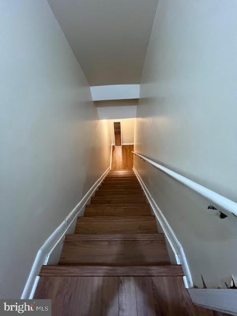 CARNABY SQUARE - Residential Lease