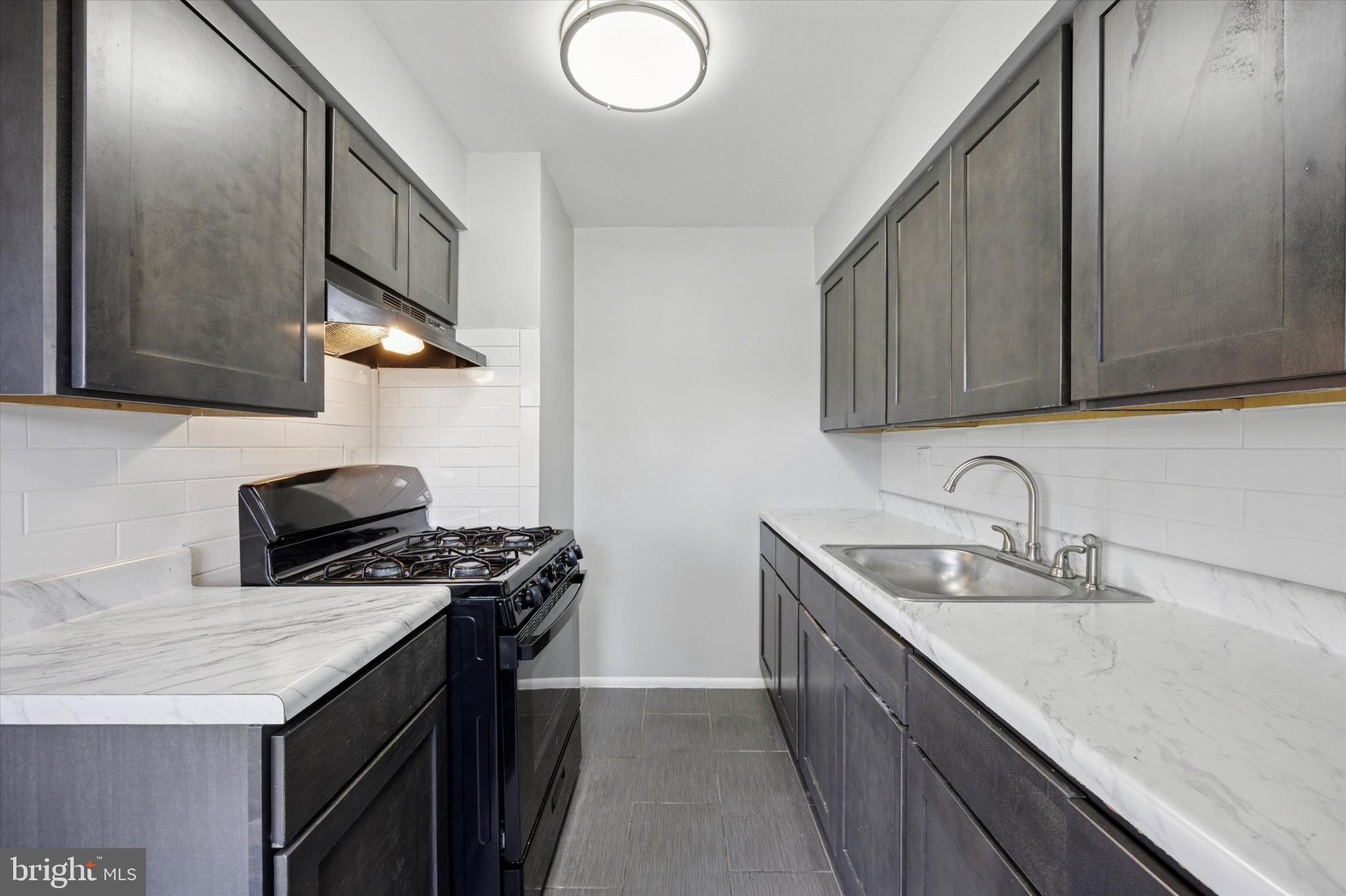 RHAWNHURST - Residential Lease