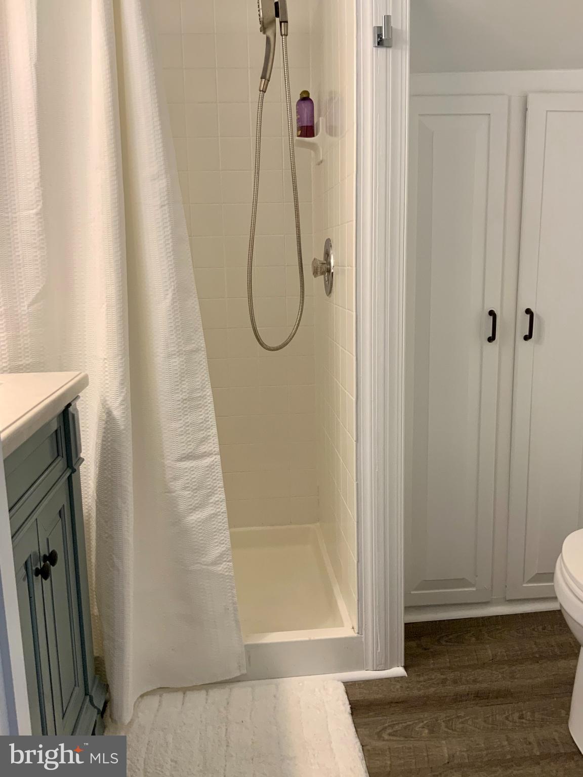 KING OF PRUSSIA - Residential Lease