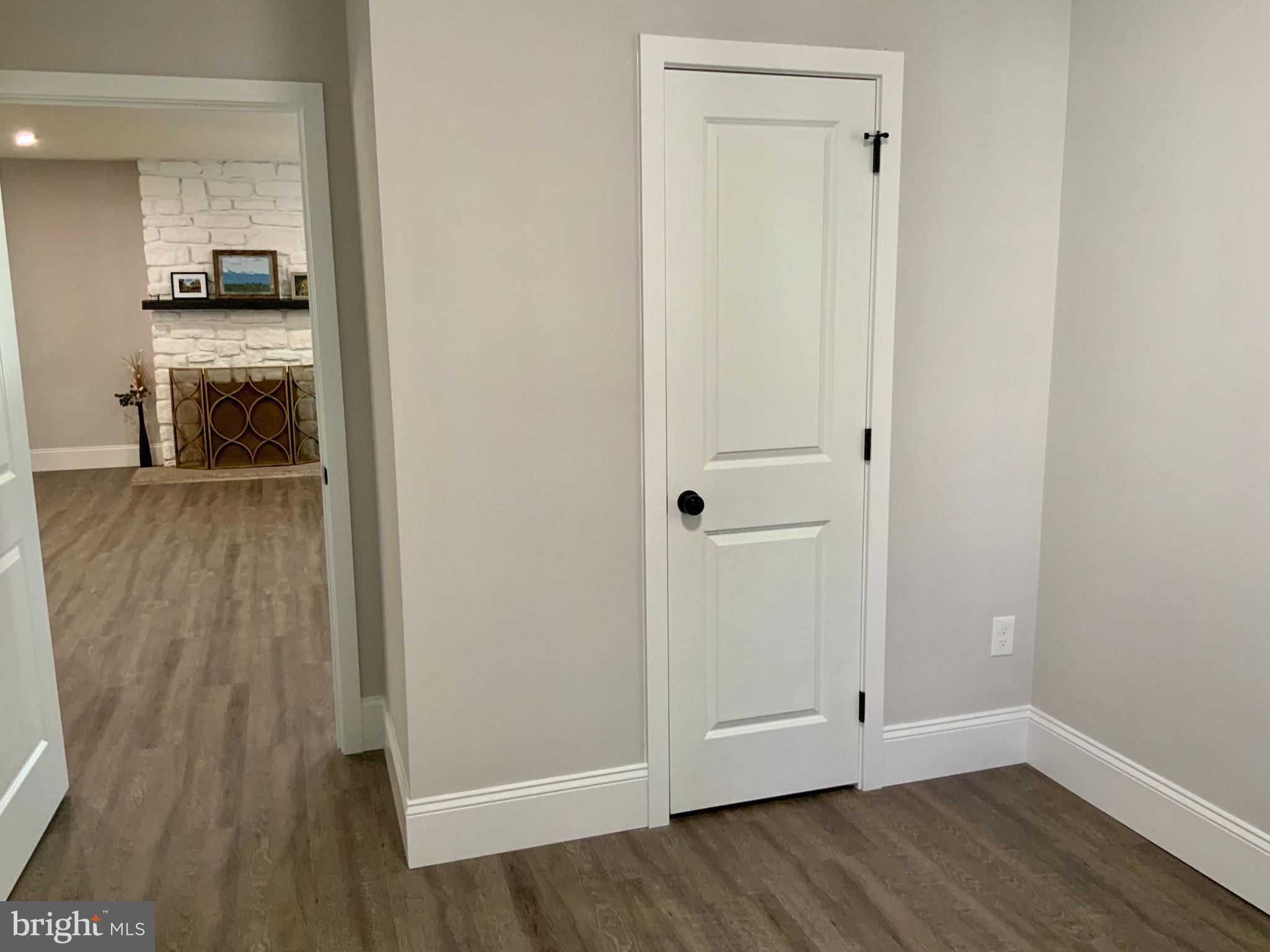 KING OF PRUSSIA - Residential Lease