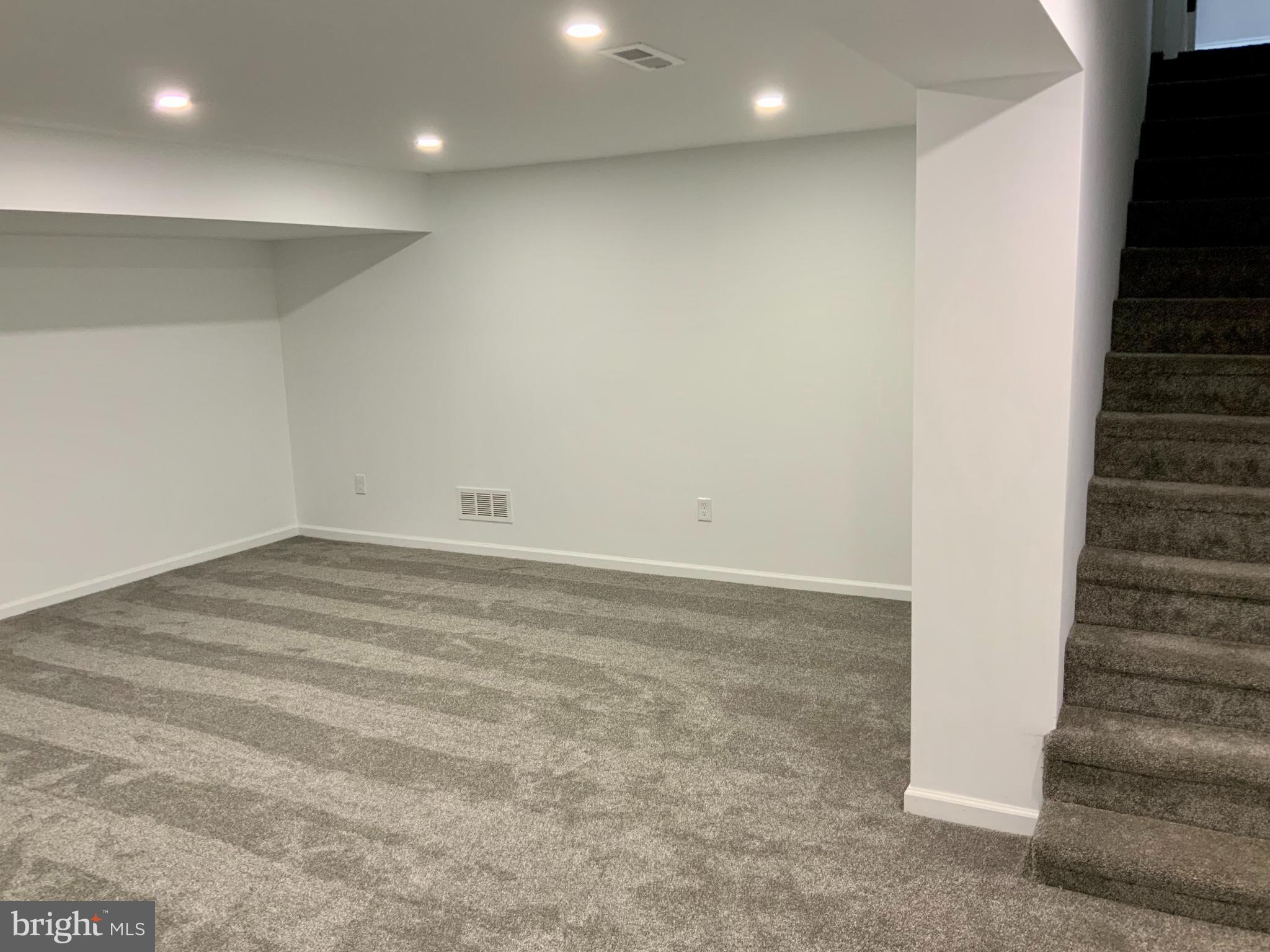 KING OF PRUSSIA - Residential Lease