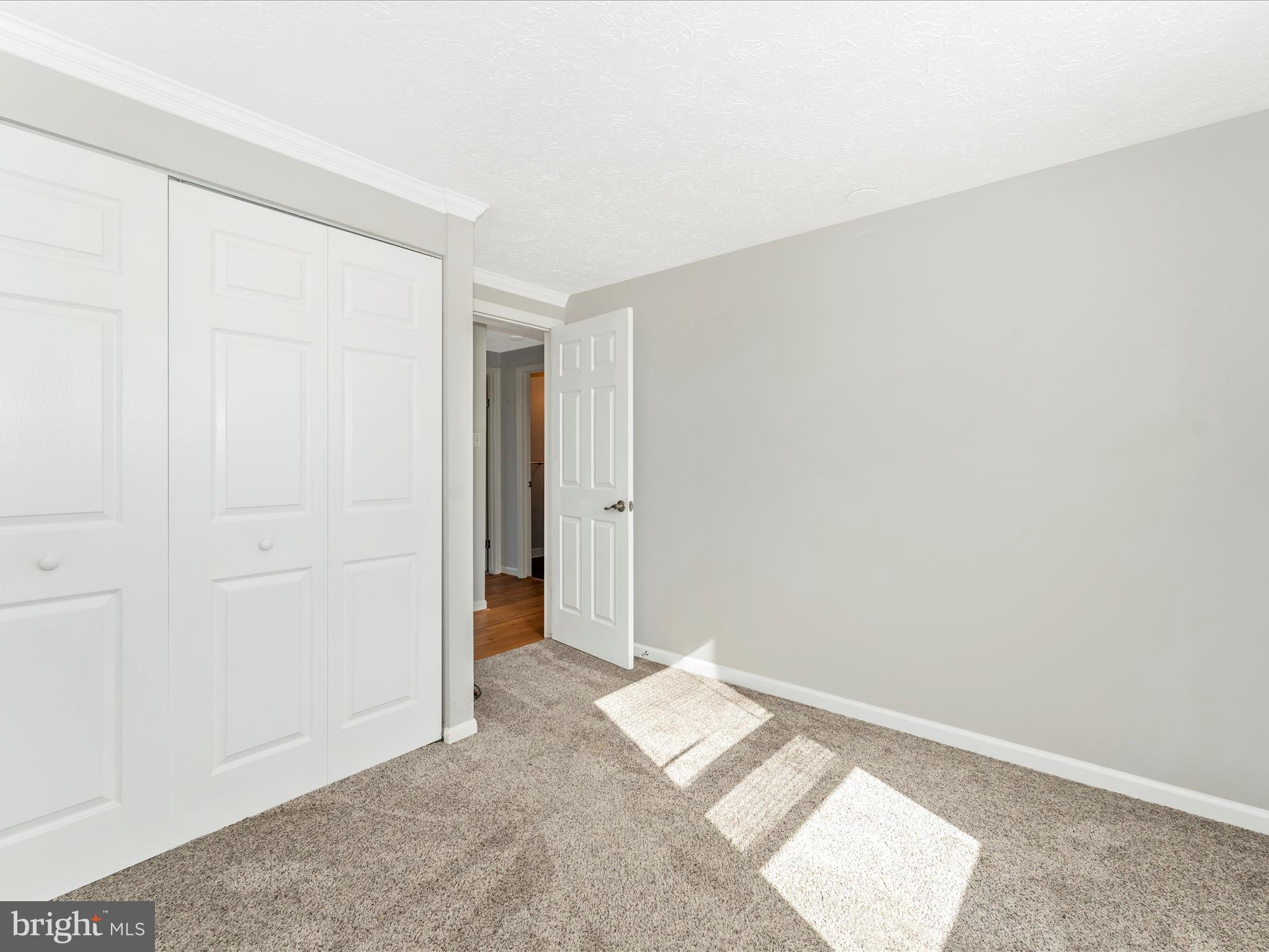 HILLCREST ORCHARDS - Residential