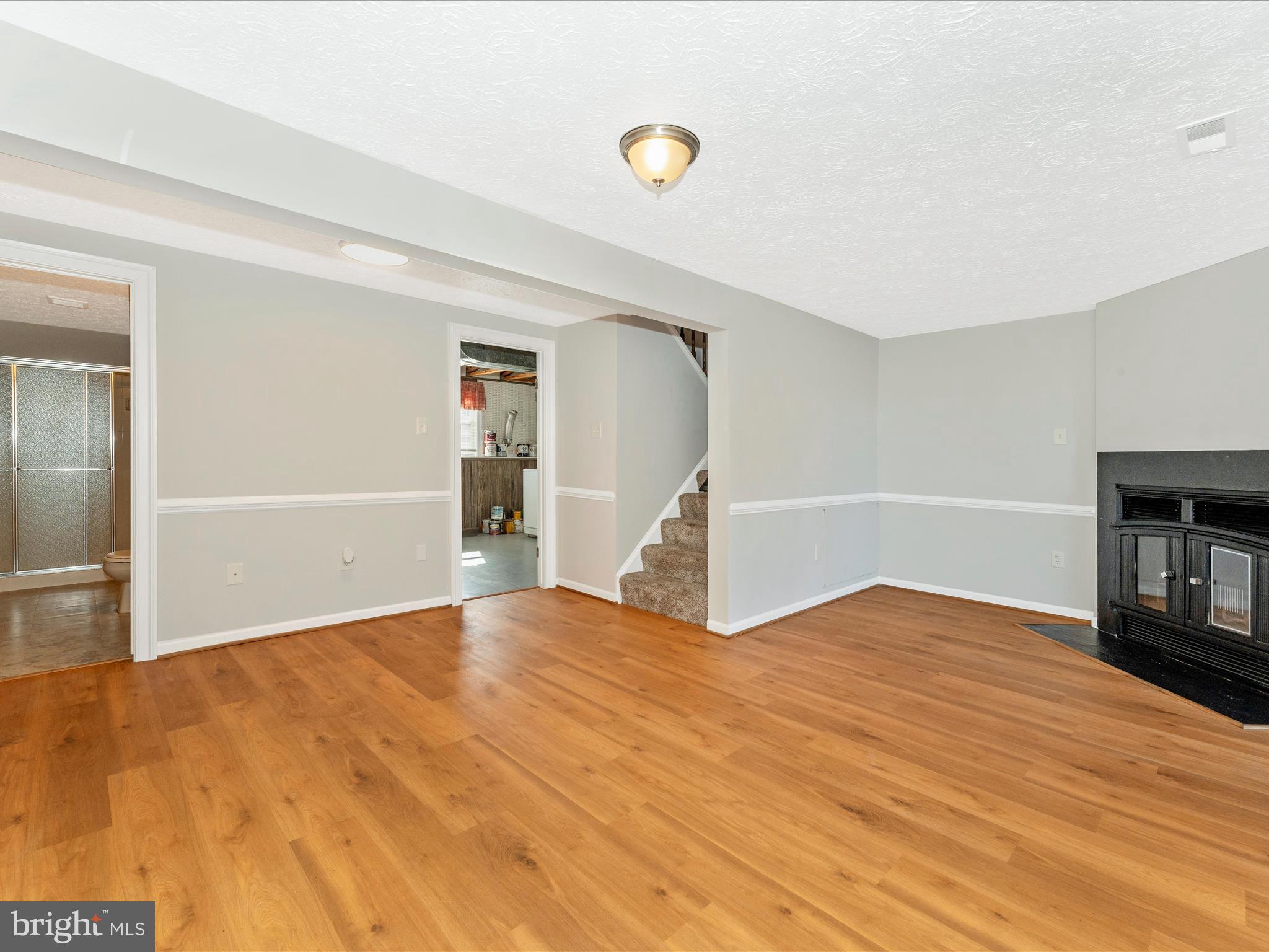 HILLCREST ORCHARDS - Residential