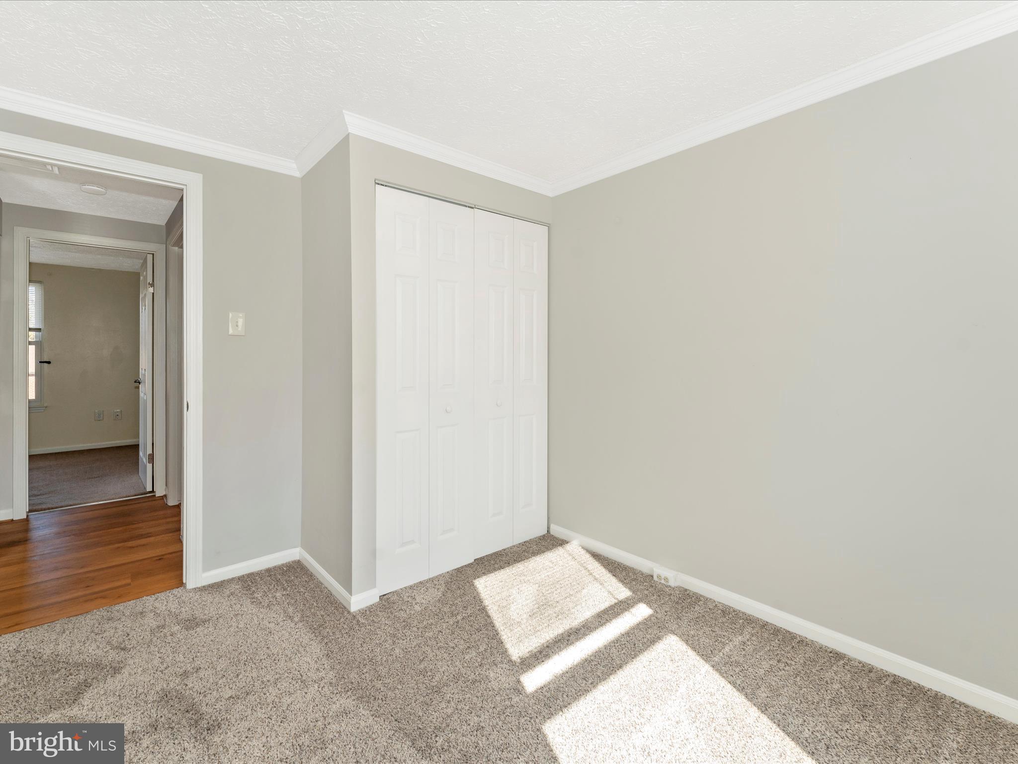 HILLCREST ORCHARDS - Residential