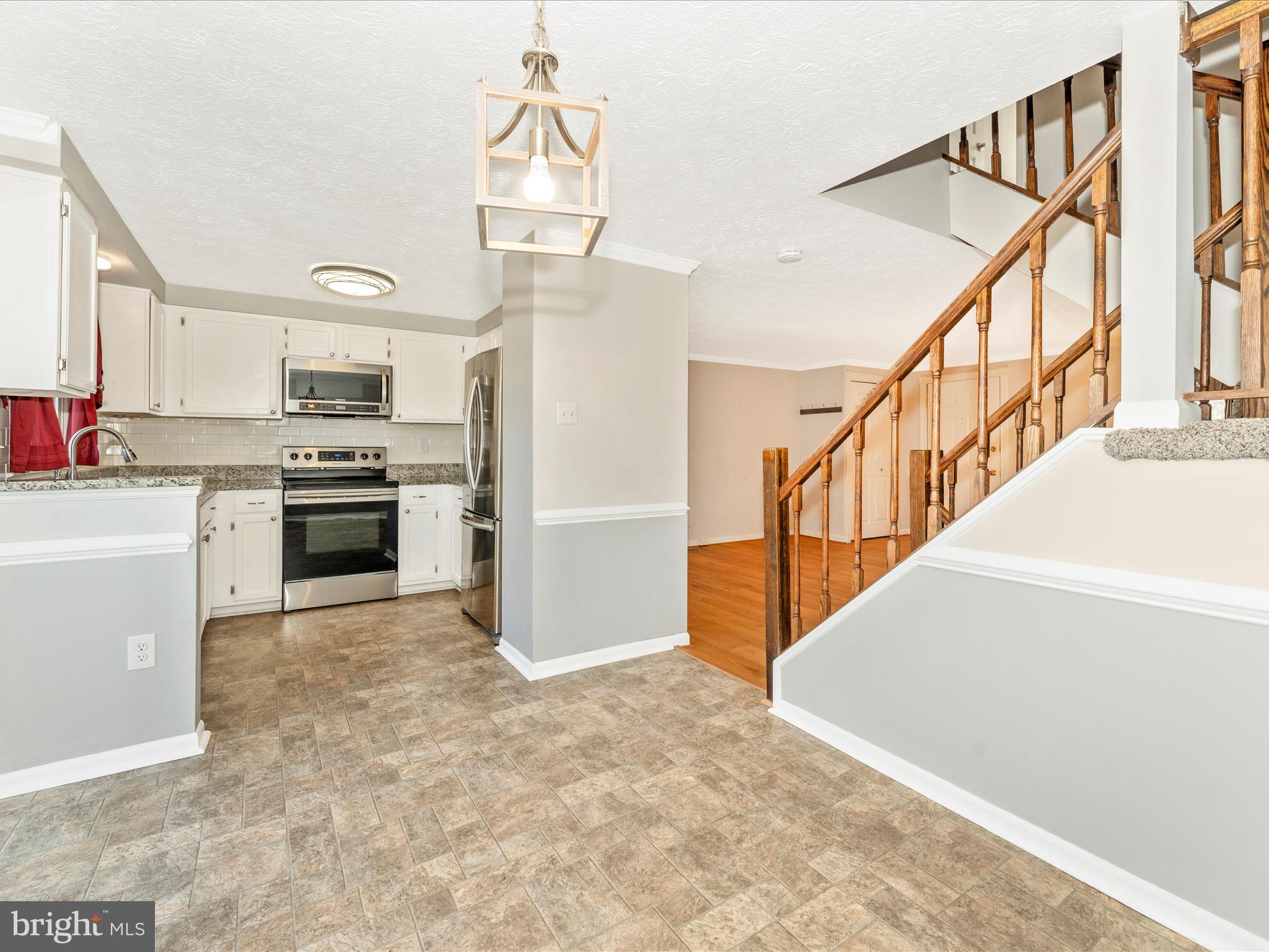 HILLCREST ORCHARDS - Residential