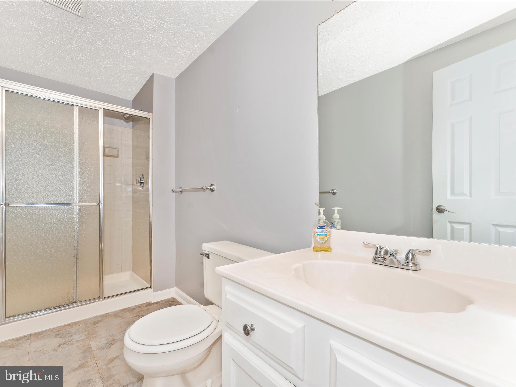 HILLCREST ORCHARDS - Residential