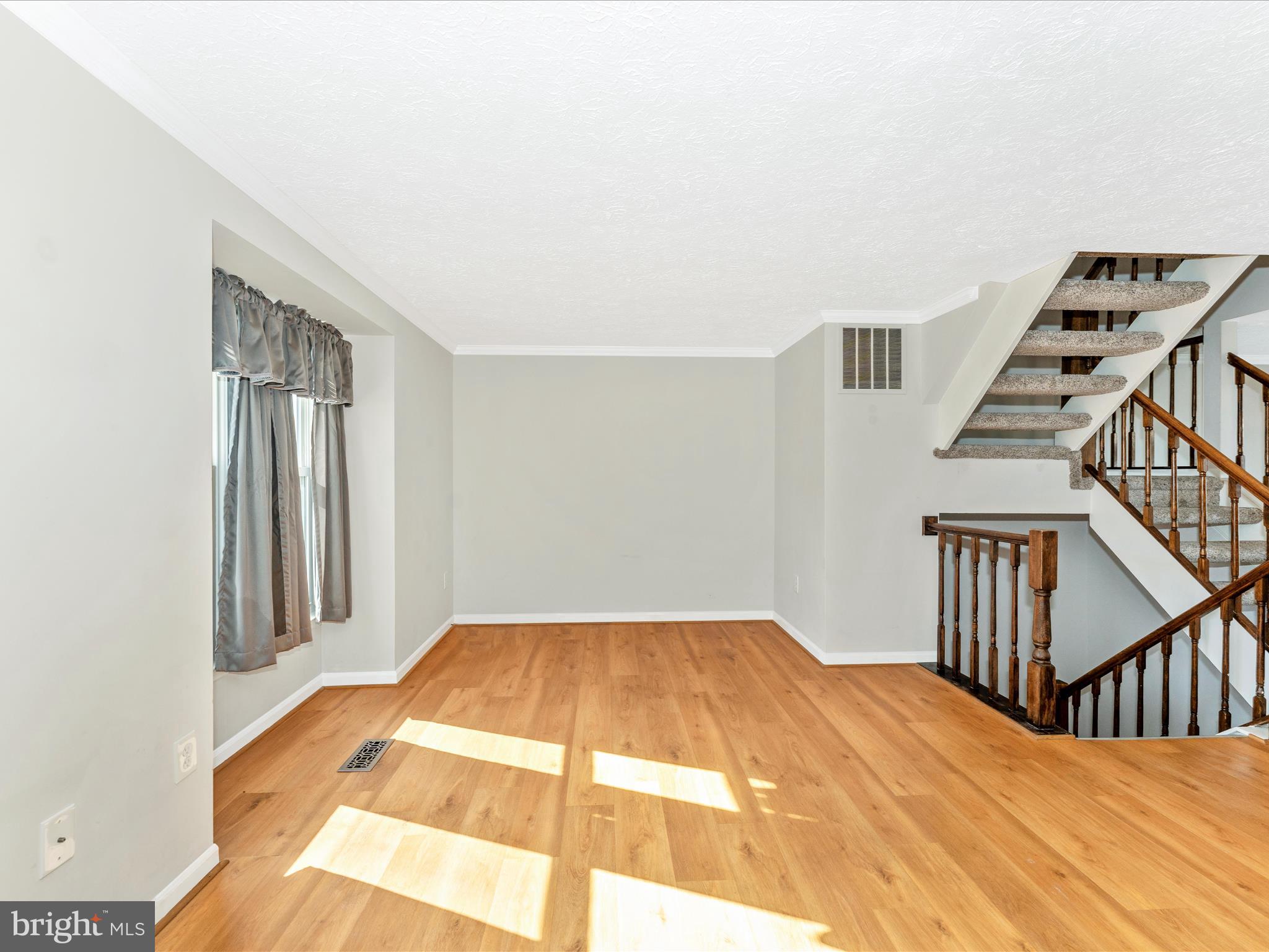 HILLCREST ORCHARDS - Residential