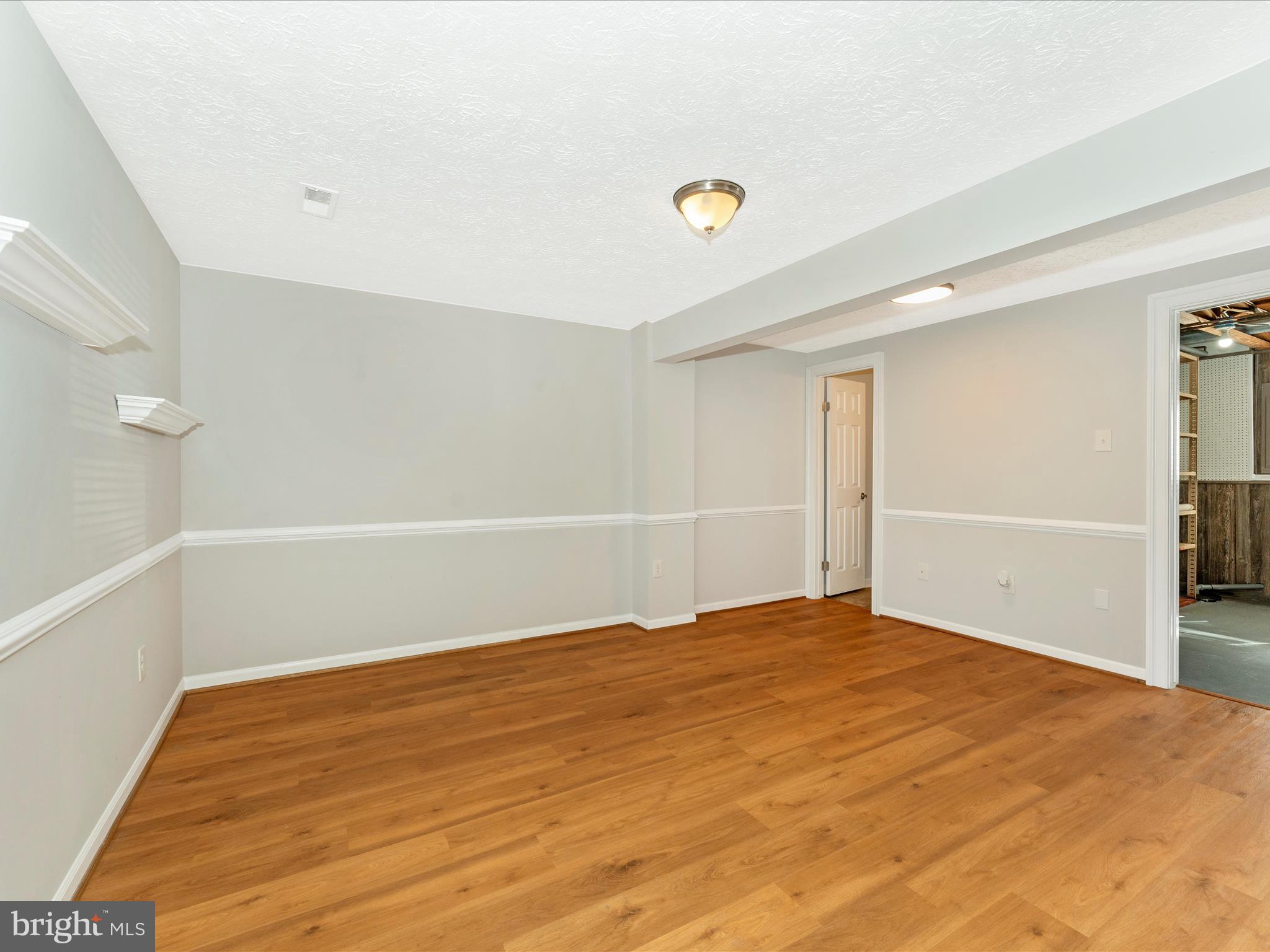 HILLCREST ORCHARDS - Residential