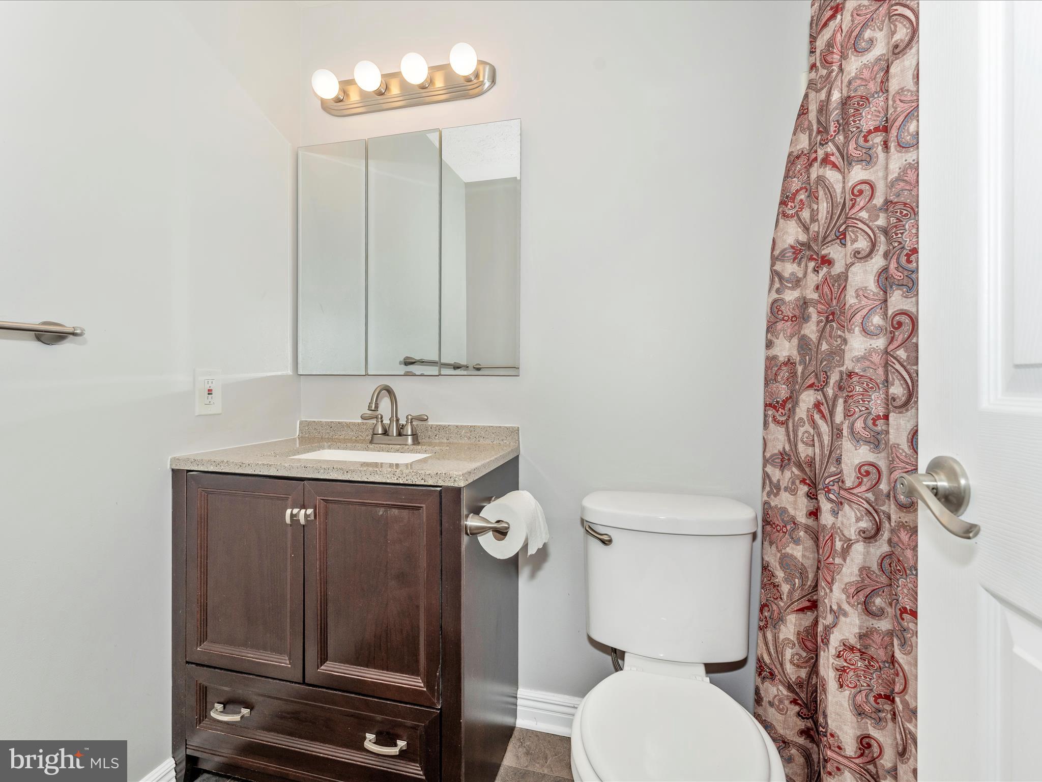 HILLCREST ORCHARDS - Residential