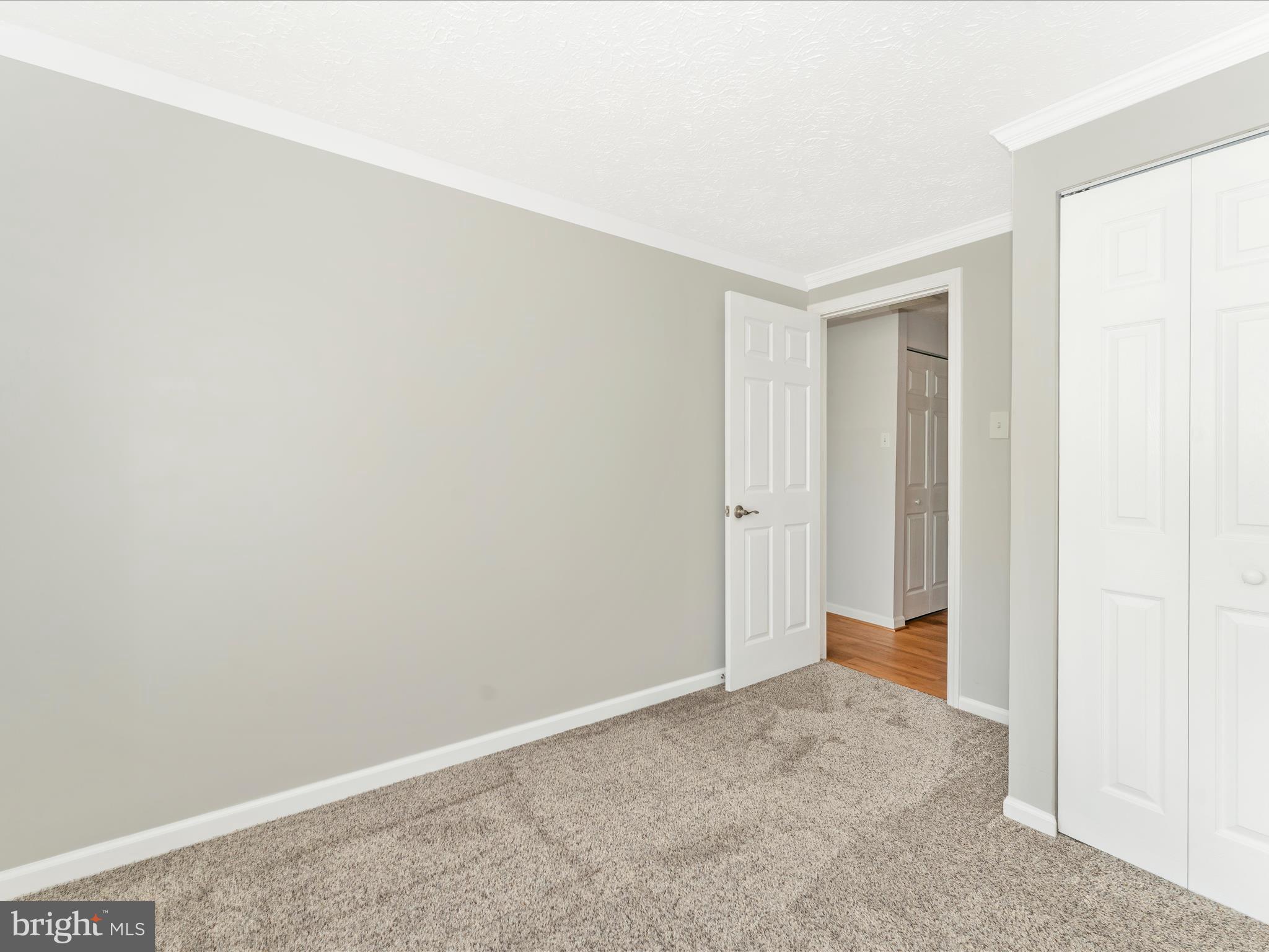 HILLCREST ORCHARDS - Residential