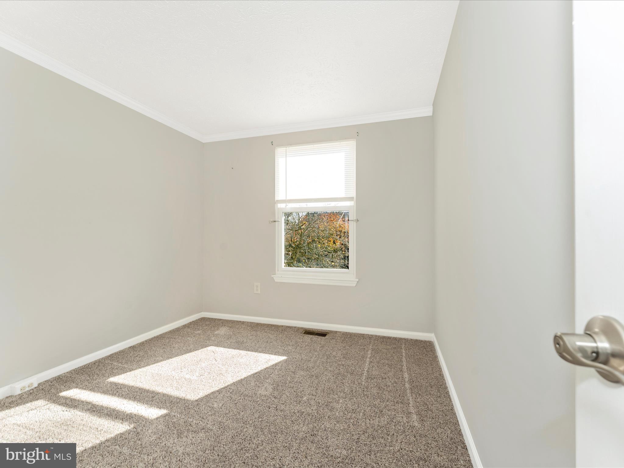 HILLCREST ORCHARDS - Residential